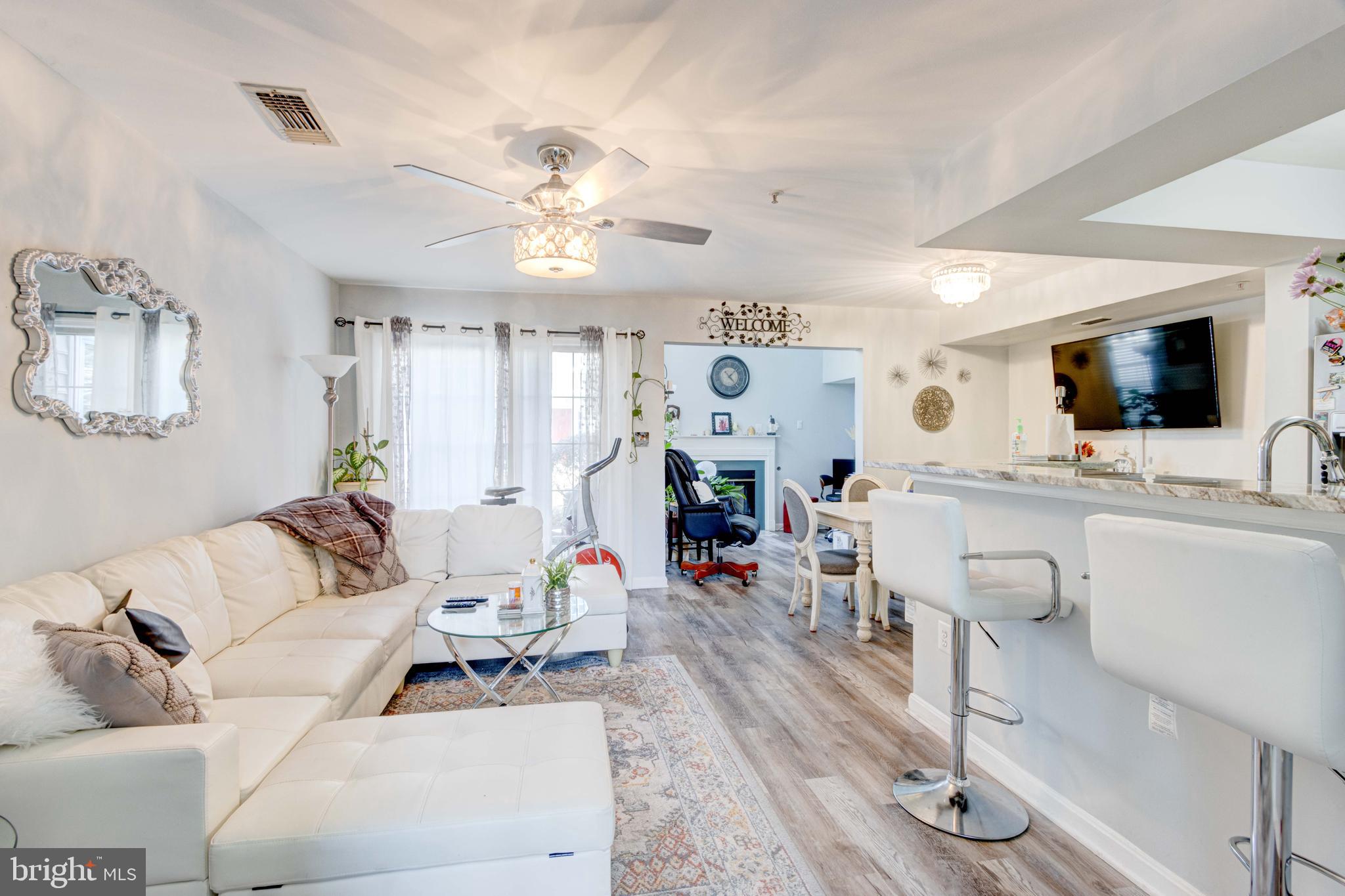 KINGS COUNCIL CONDO - Residential