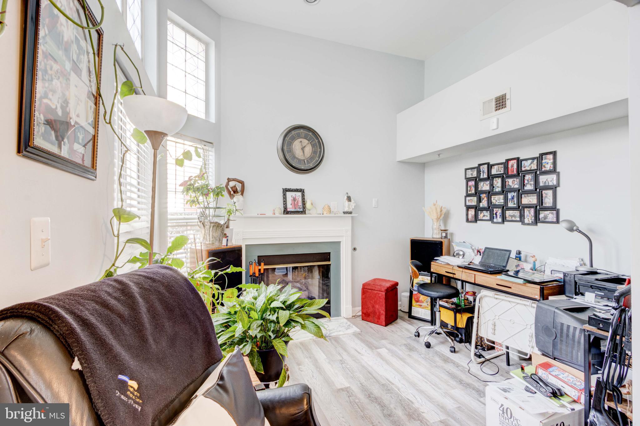 KINGS COUNCIL CONDO - Residential