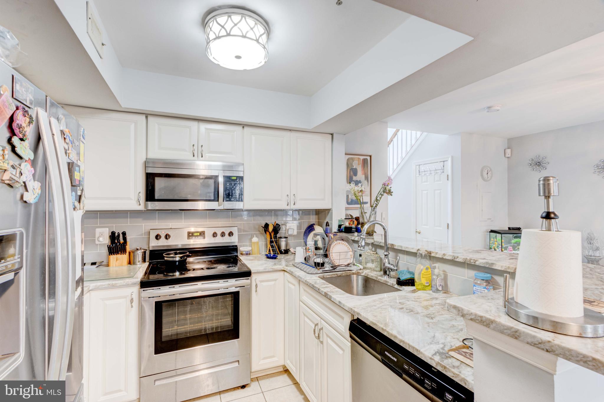 KINGS COUNCIL CONDO - Residential