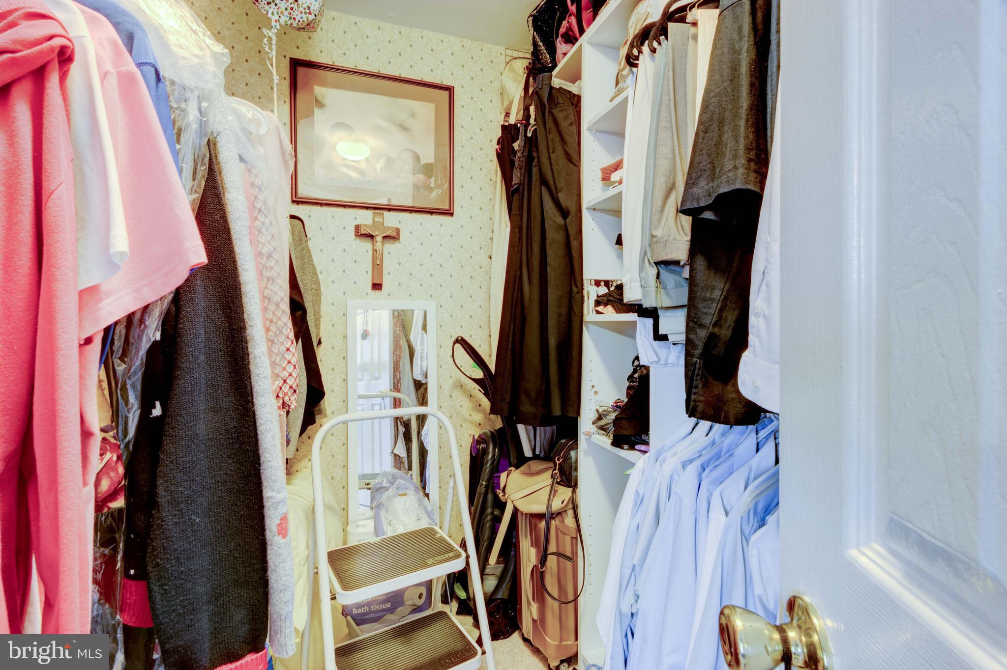 KINGS COUNCIL CONDO - Residential