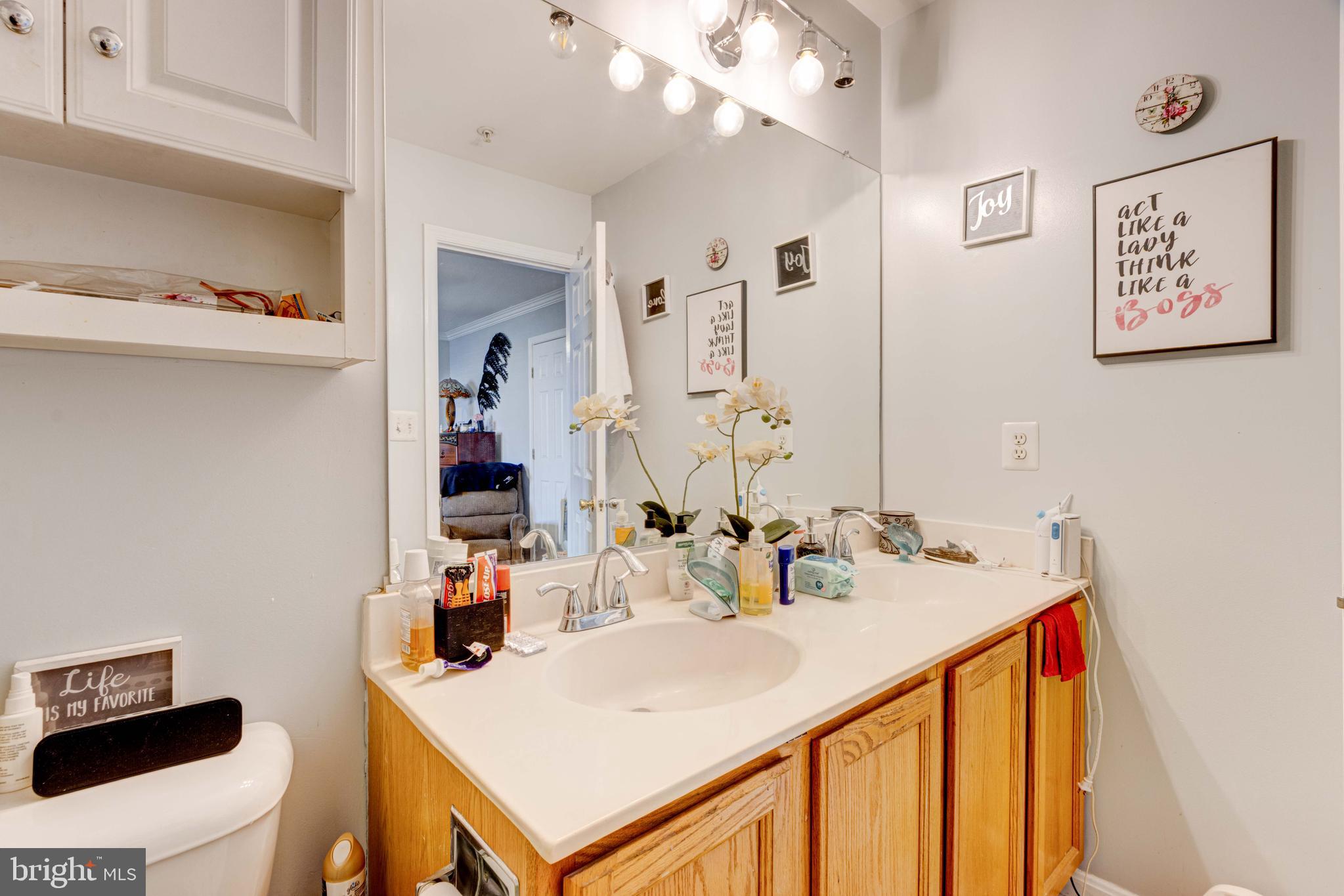 KINGS COUNCIL CONDO - Residential