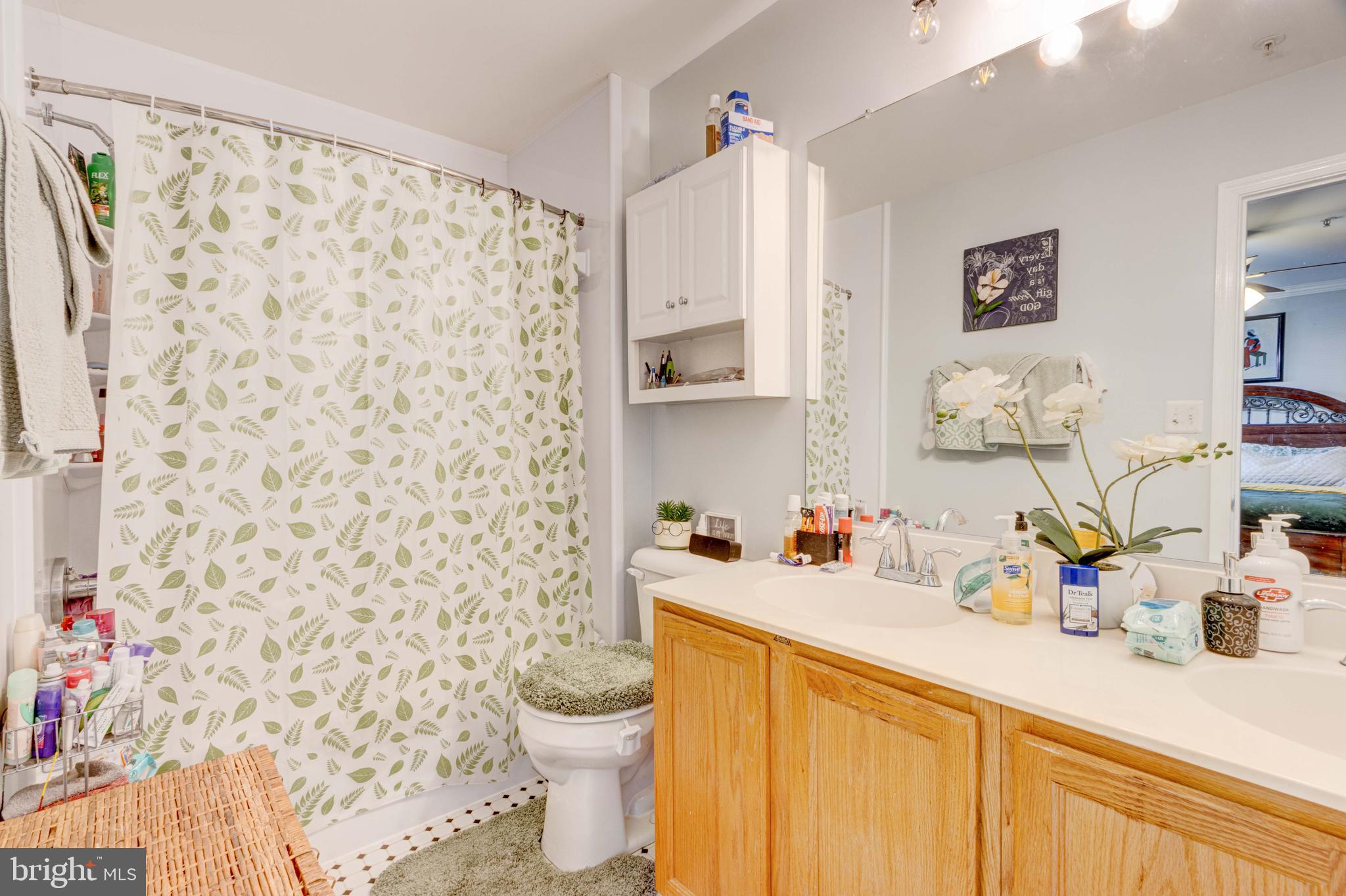 KINGS COUNCIL CONDO - Residential