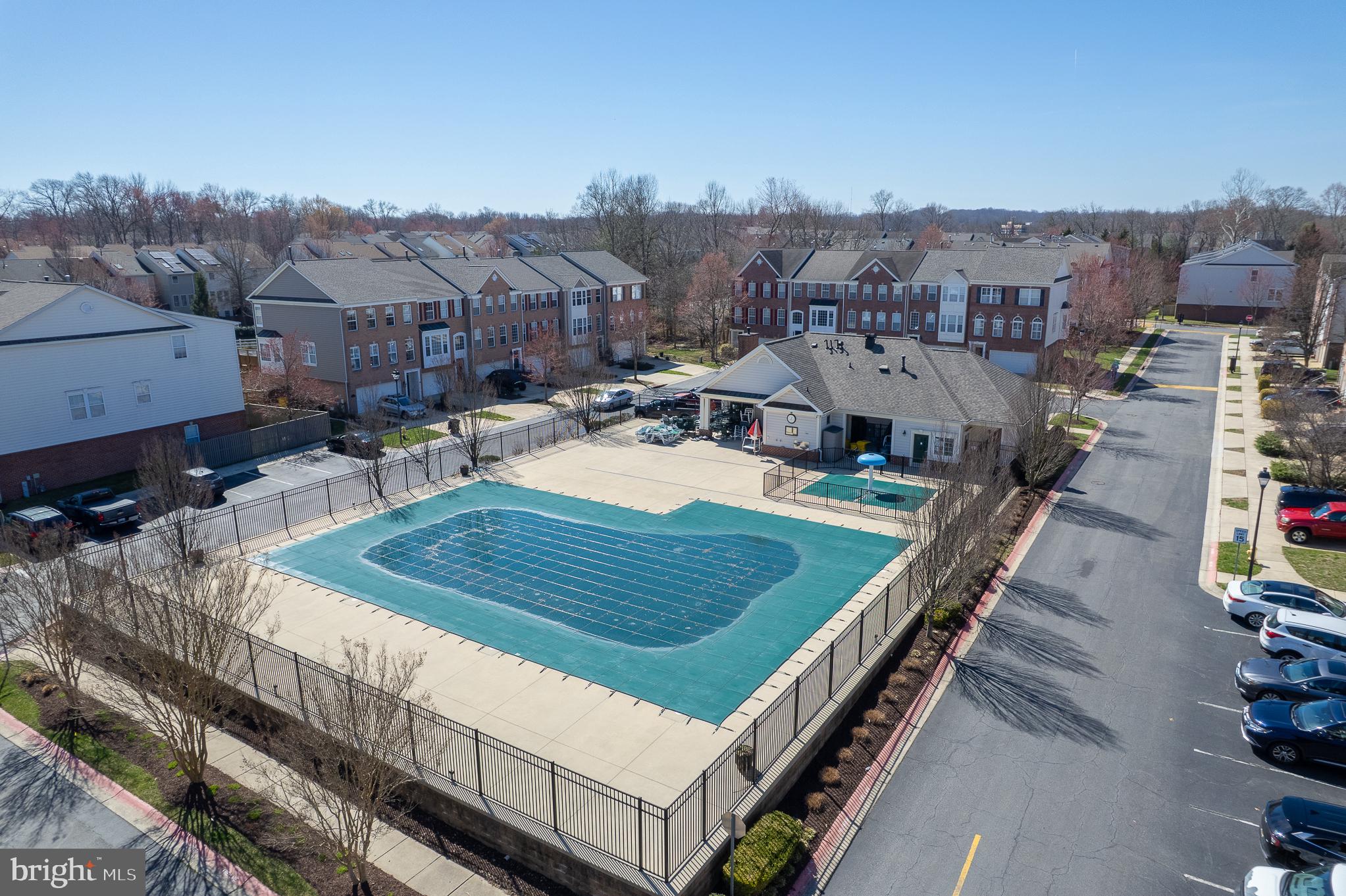 THE LANDINGS AT RIVER OAKS - Residential