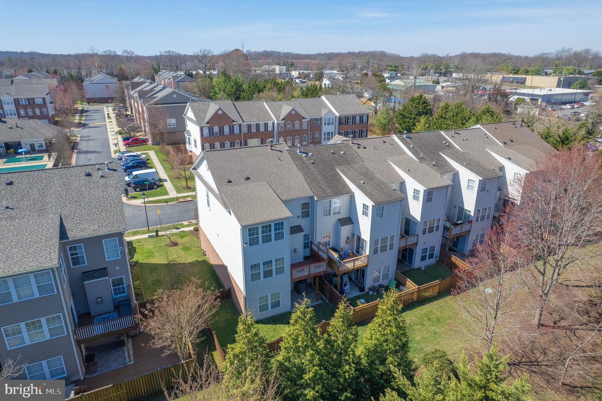 THE LANDINGS AT RIVER OAKS - Residential
