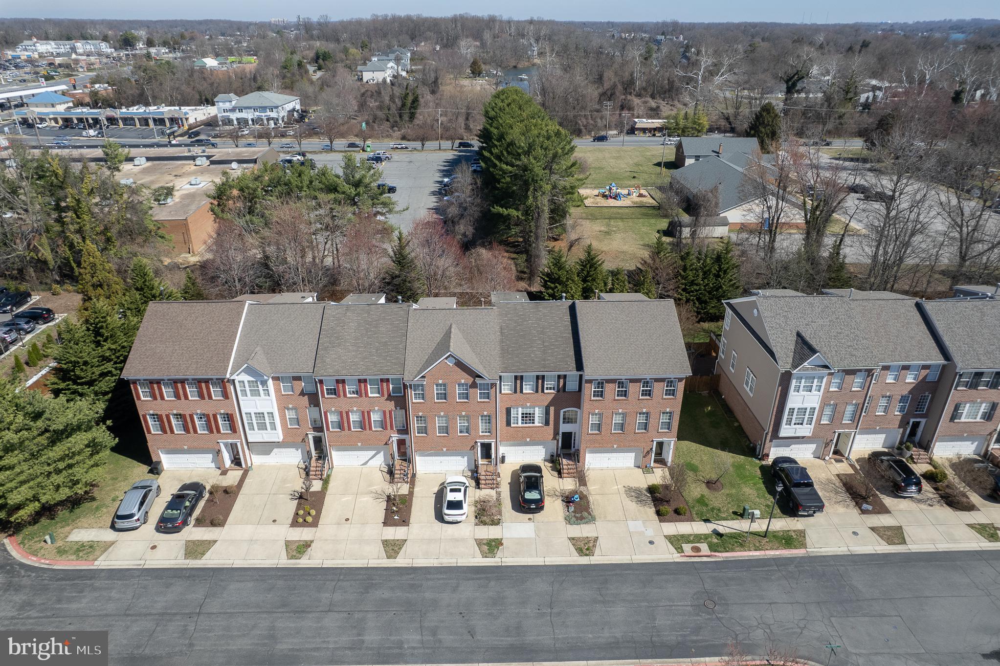 THE LANDINGS AT RIVER OAKS - Residential