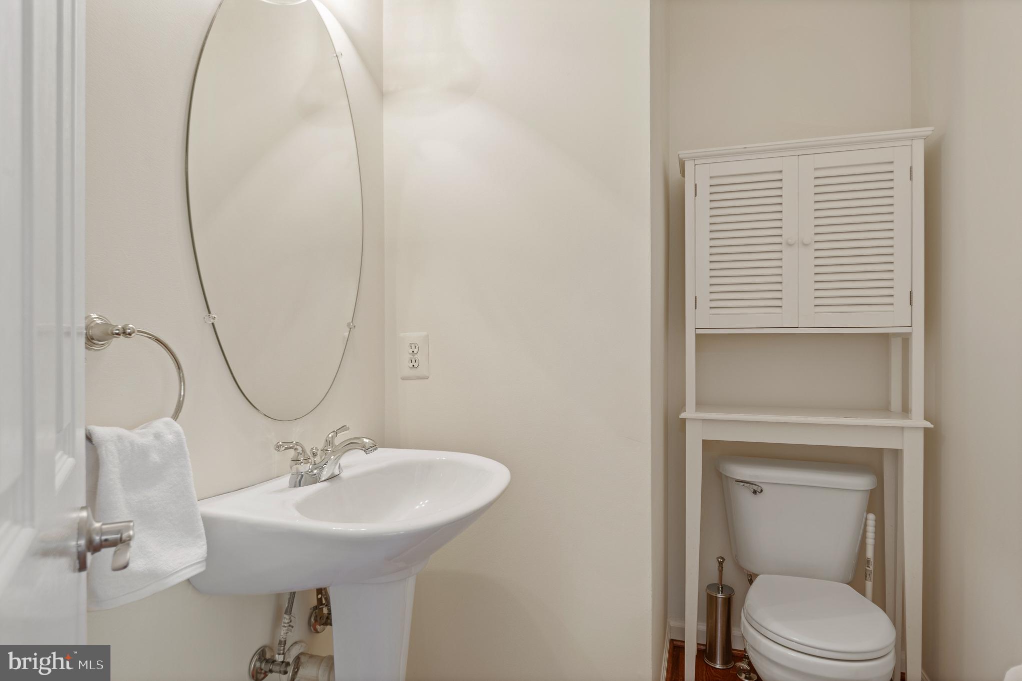 THE LANDINGS AT RIVER OAKS - Residential