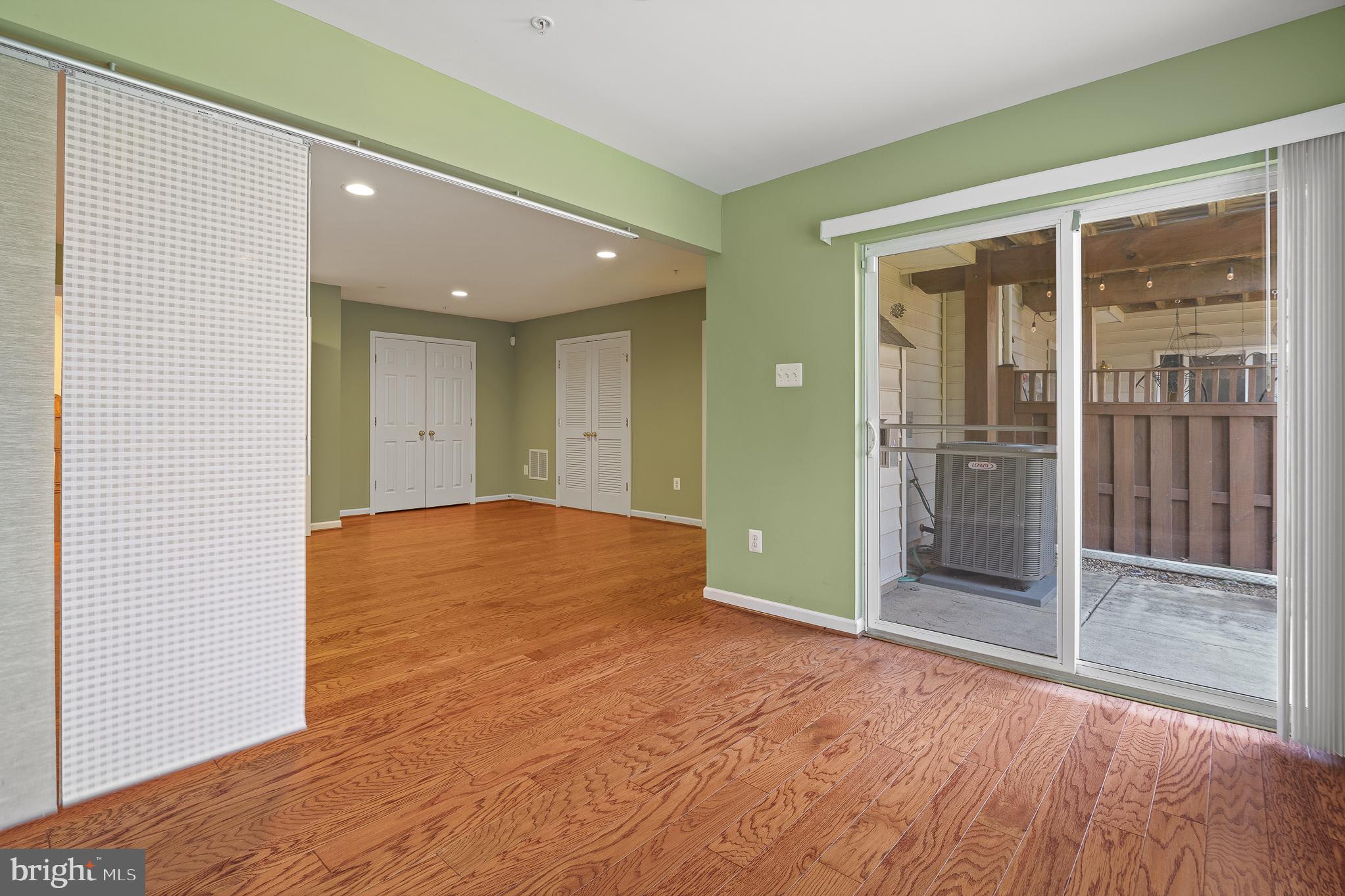 THE LANDINGS AT RIVER OAKS - Residential