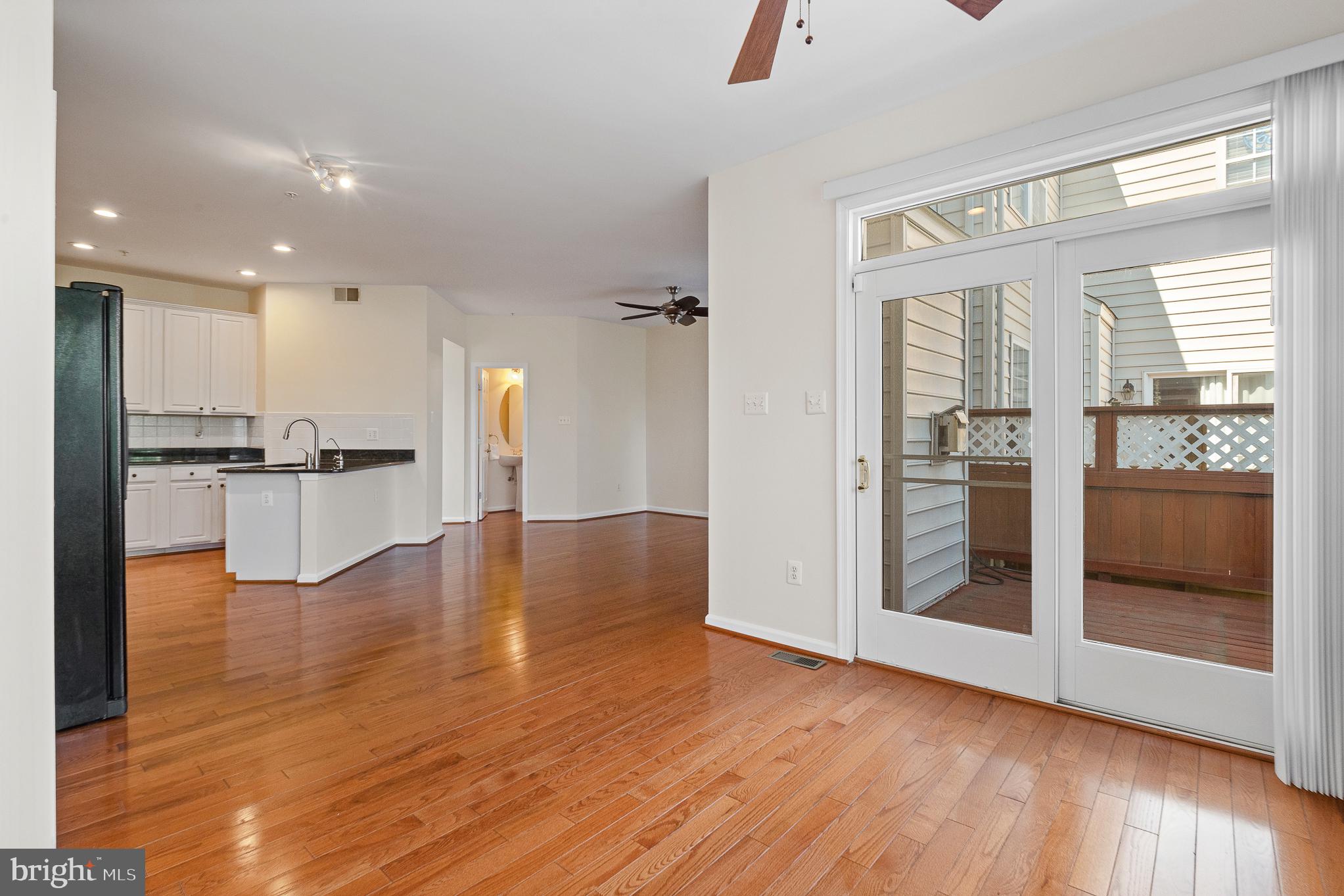 THE LANDINGS AT RIVER OAKS - Residential