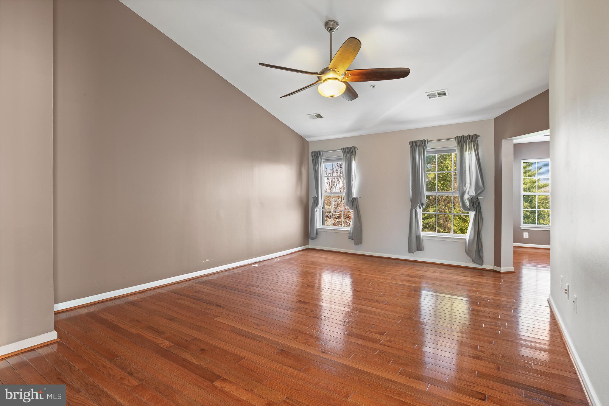 THE LANDINGS AT RIVER OAKS - Residential