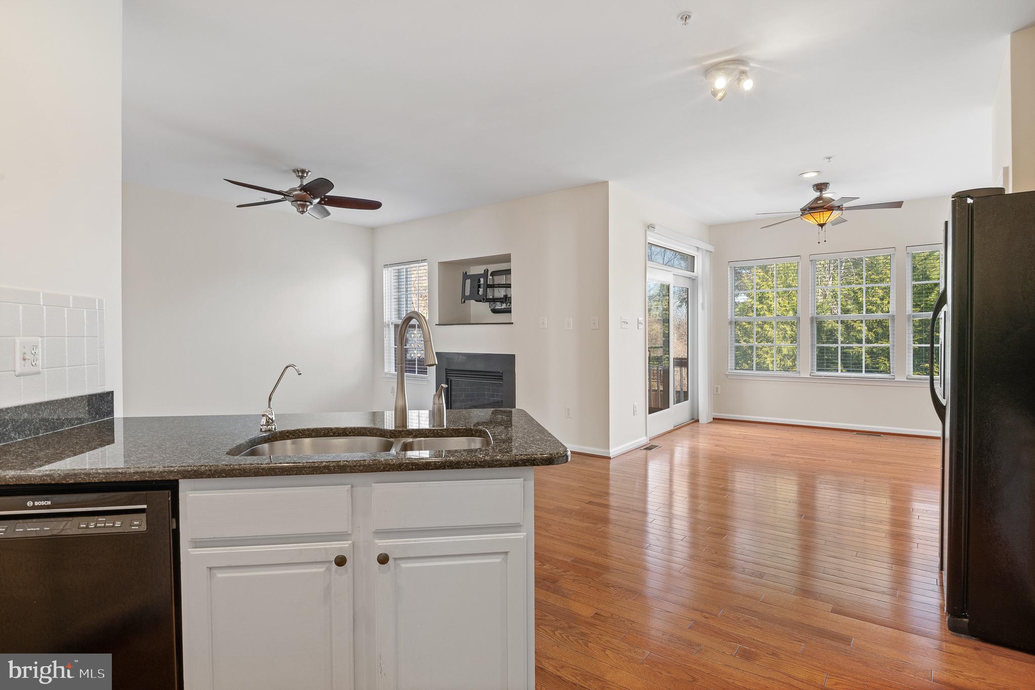 THE LANDINGS AT RIVER OAKS - Residential