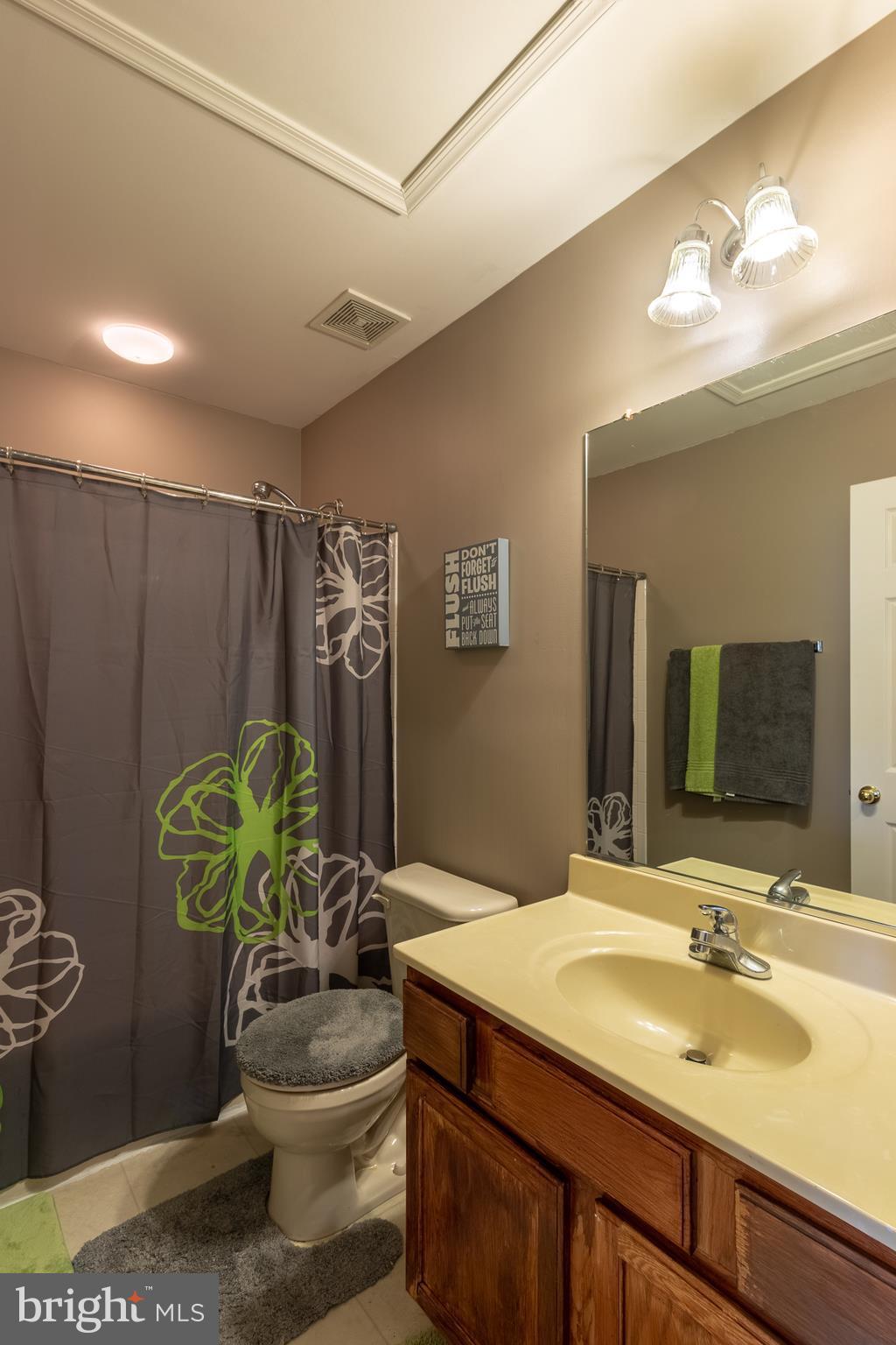 SEVEN OAKS - Residential