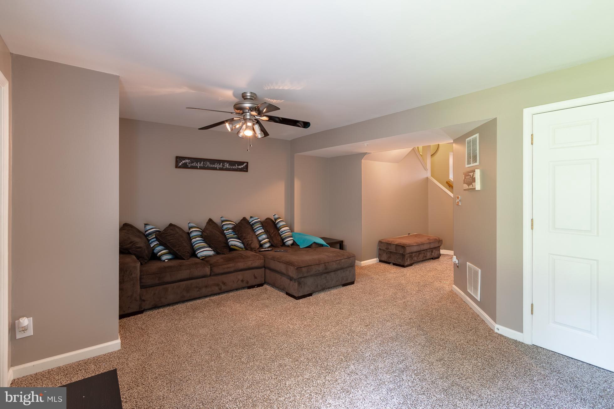 SEVEN OAKS - Residential