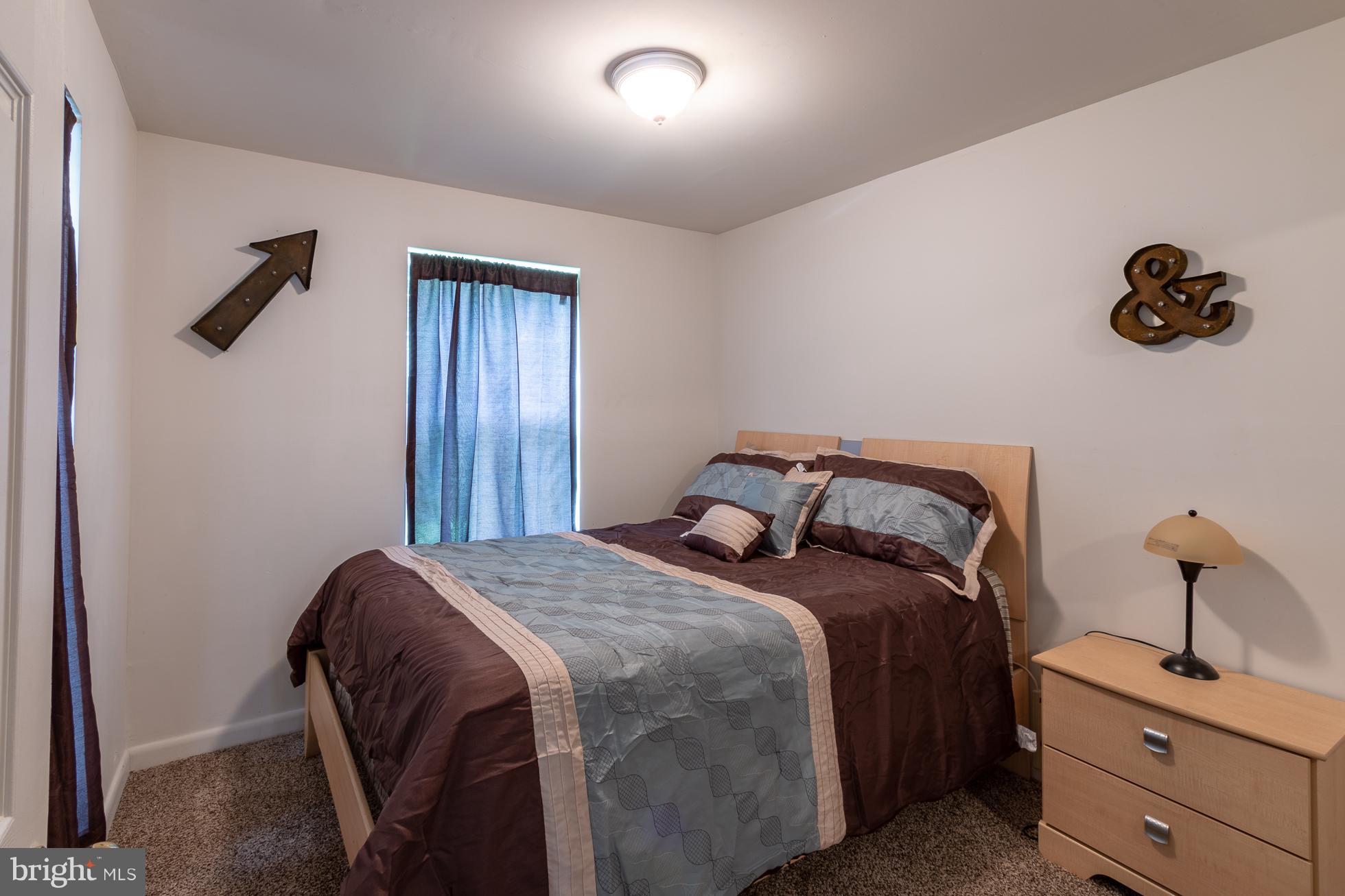 SEVEN OAKS - Residential