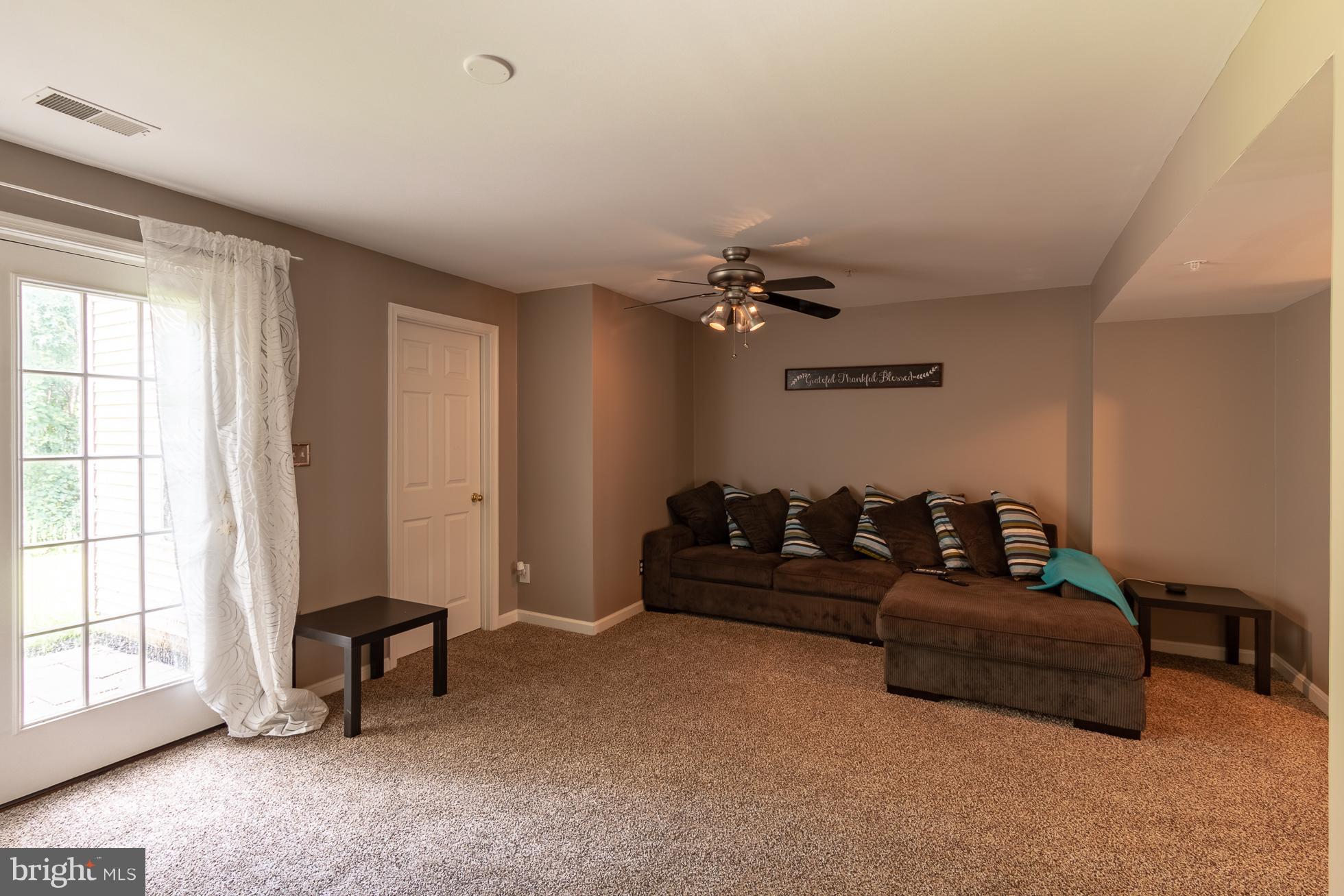 SEVEN OAKS - Residential