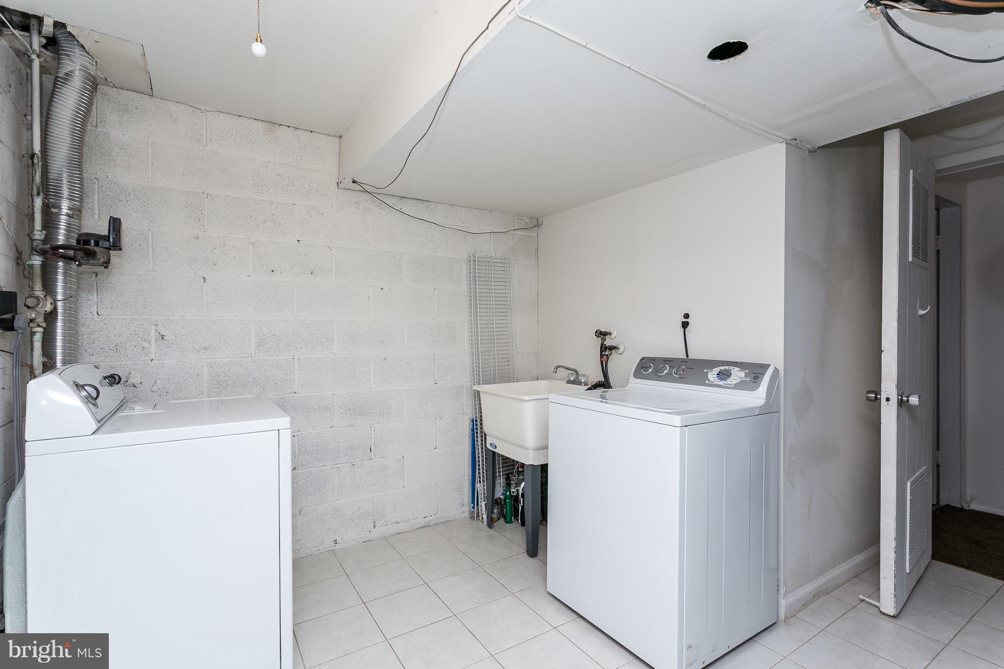 OAKLAND MILLS - Residential