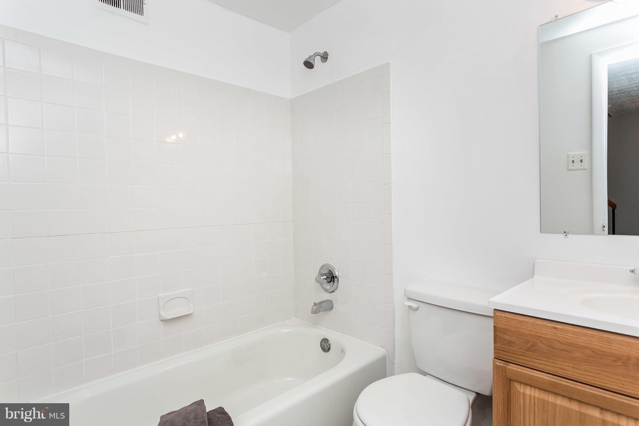 OAKLAND MILLS - Residential