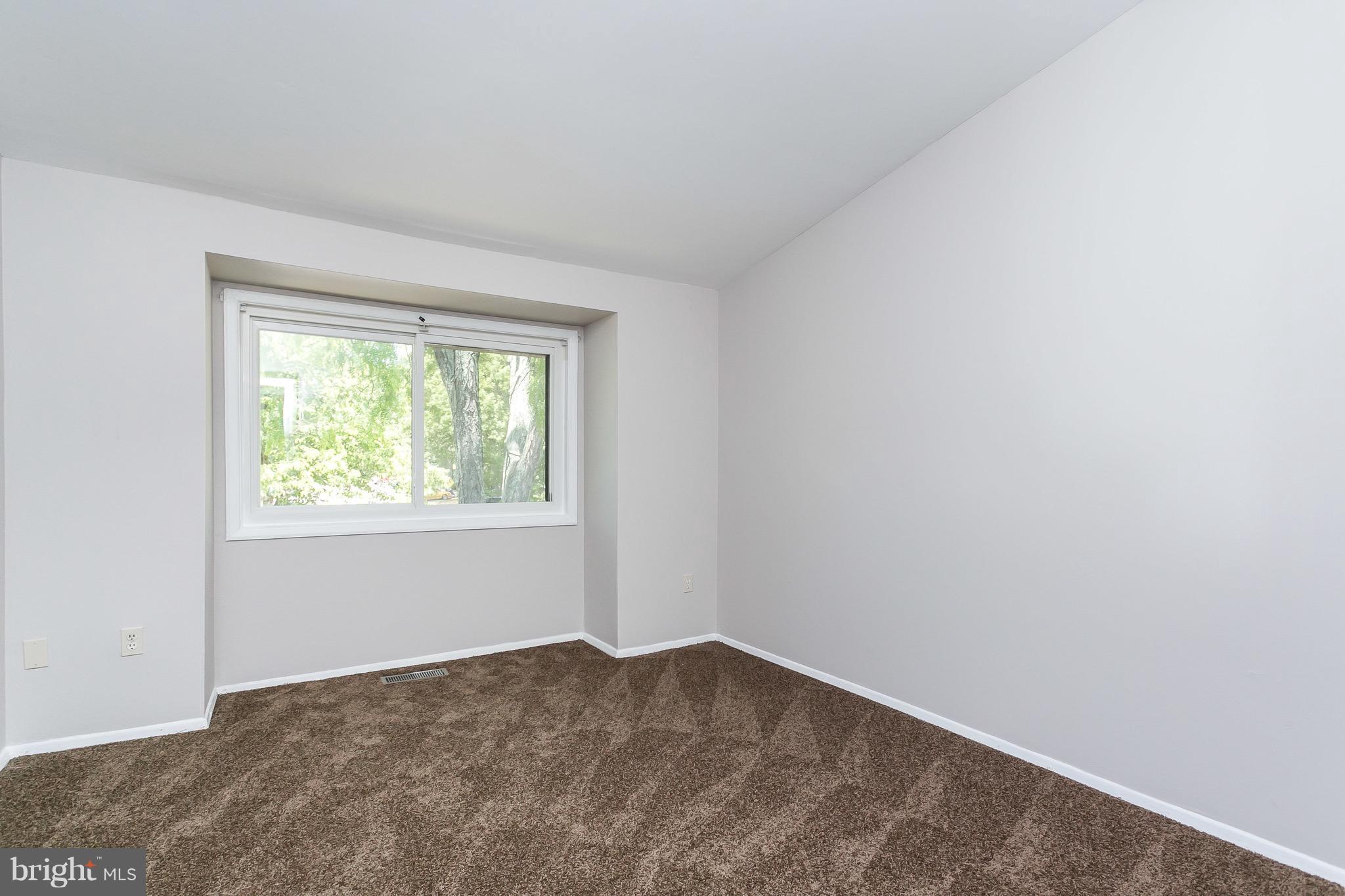 OAKLAND MILLS - Residential