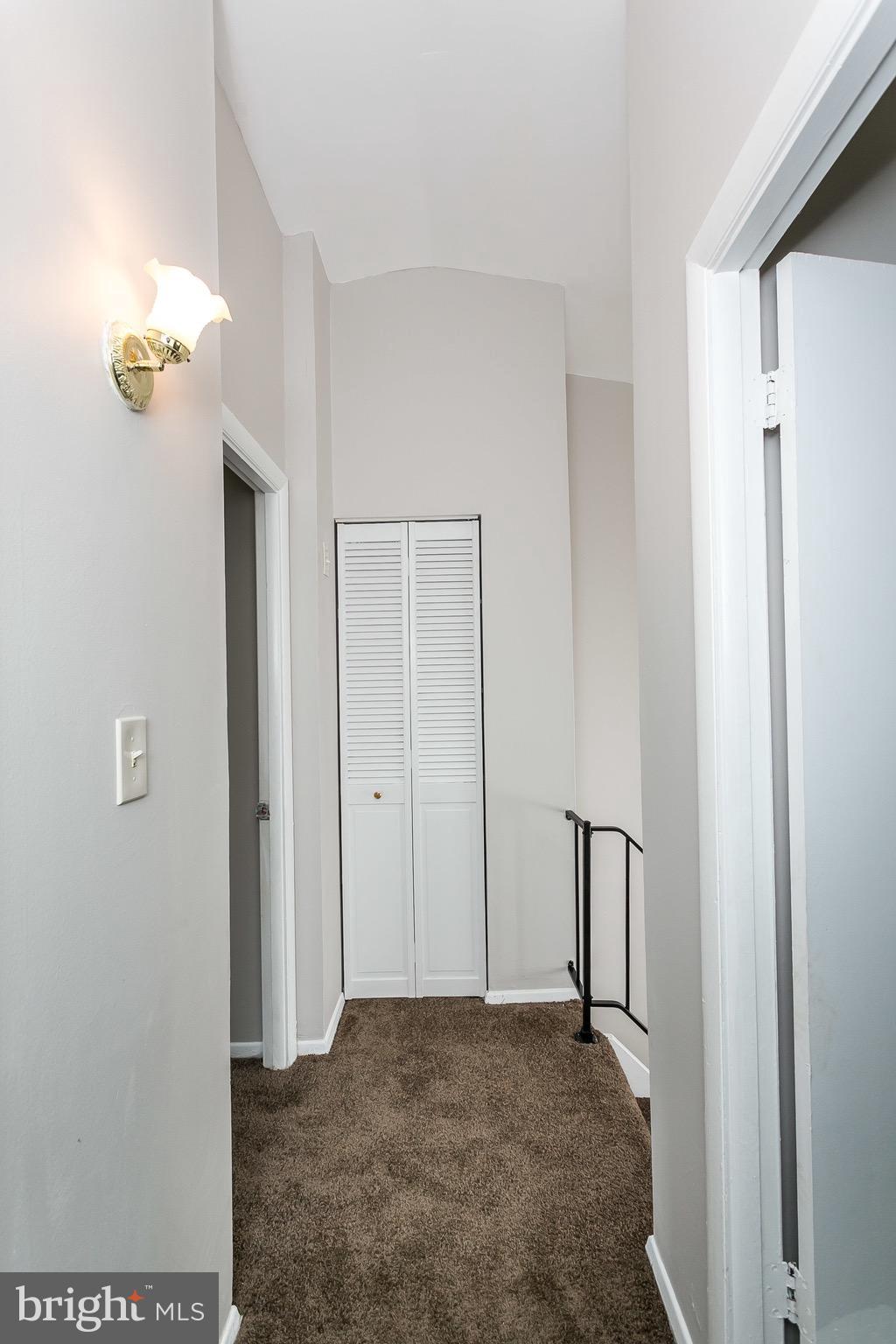 OAKLAND MILLS - Residential