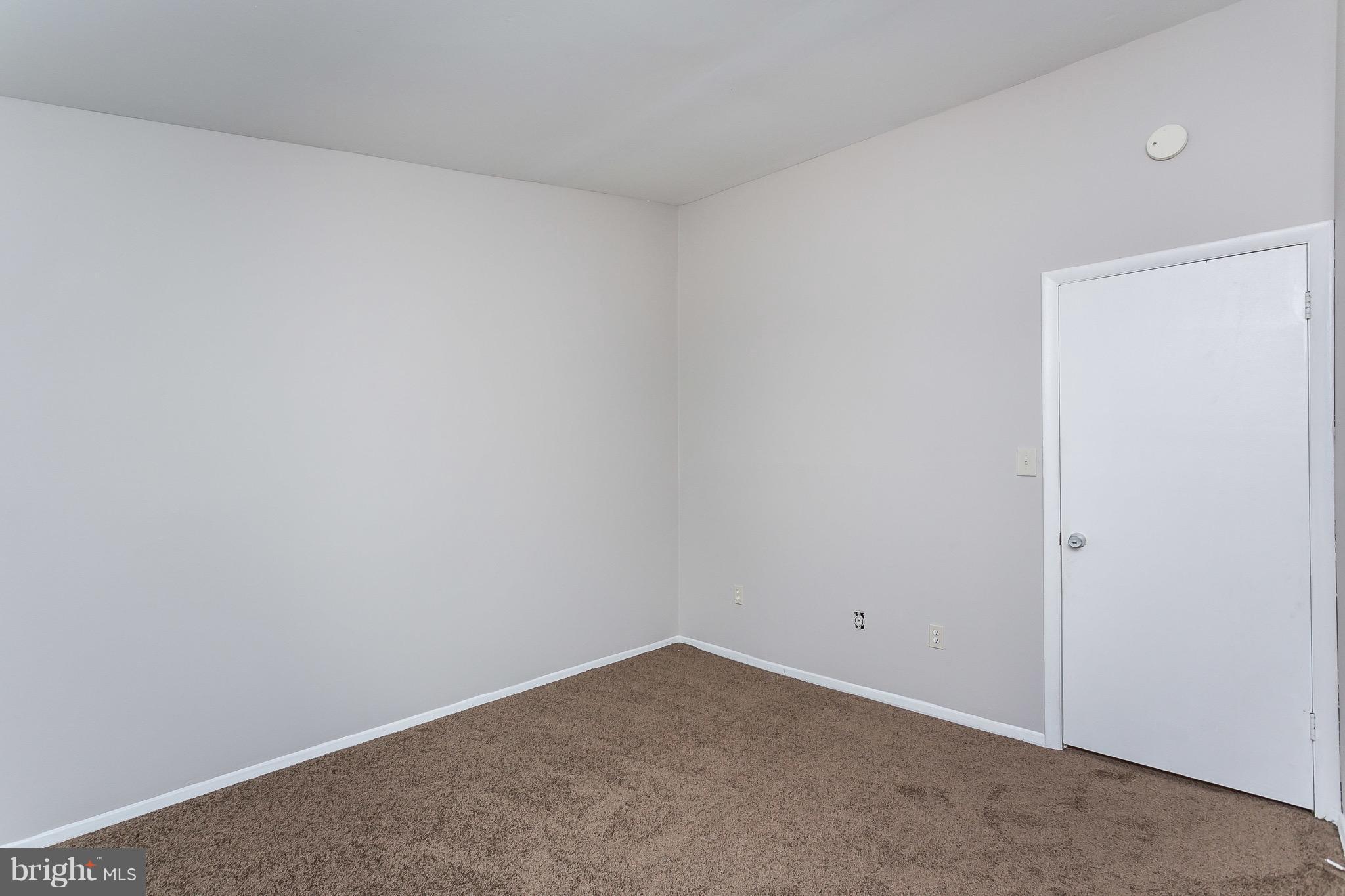 OAKLAND MILLS - Residential