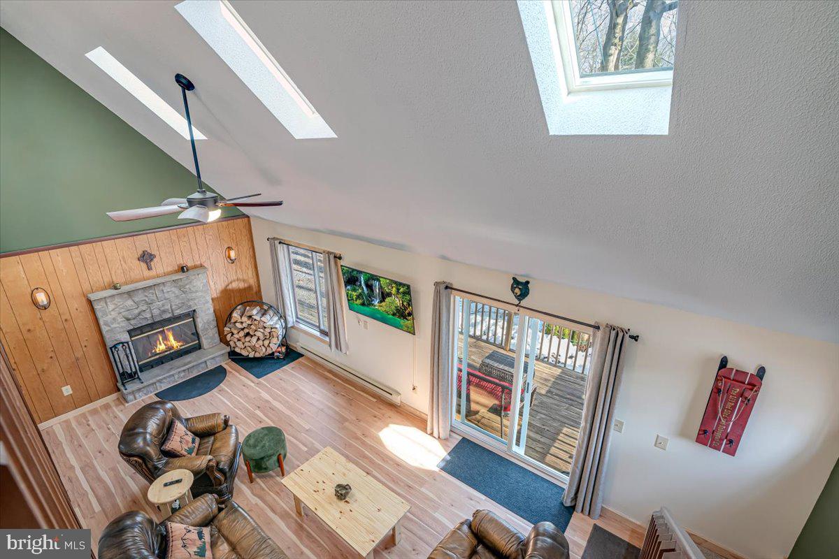 BRIER CREST WOODS - Residential