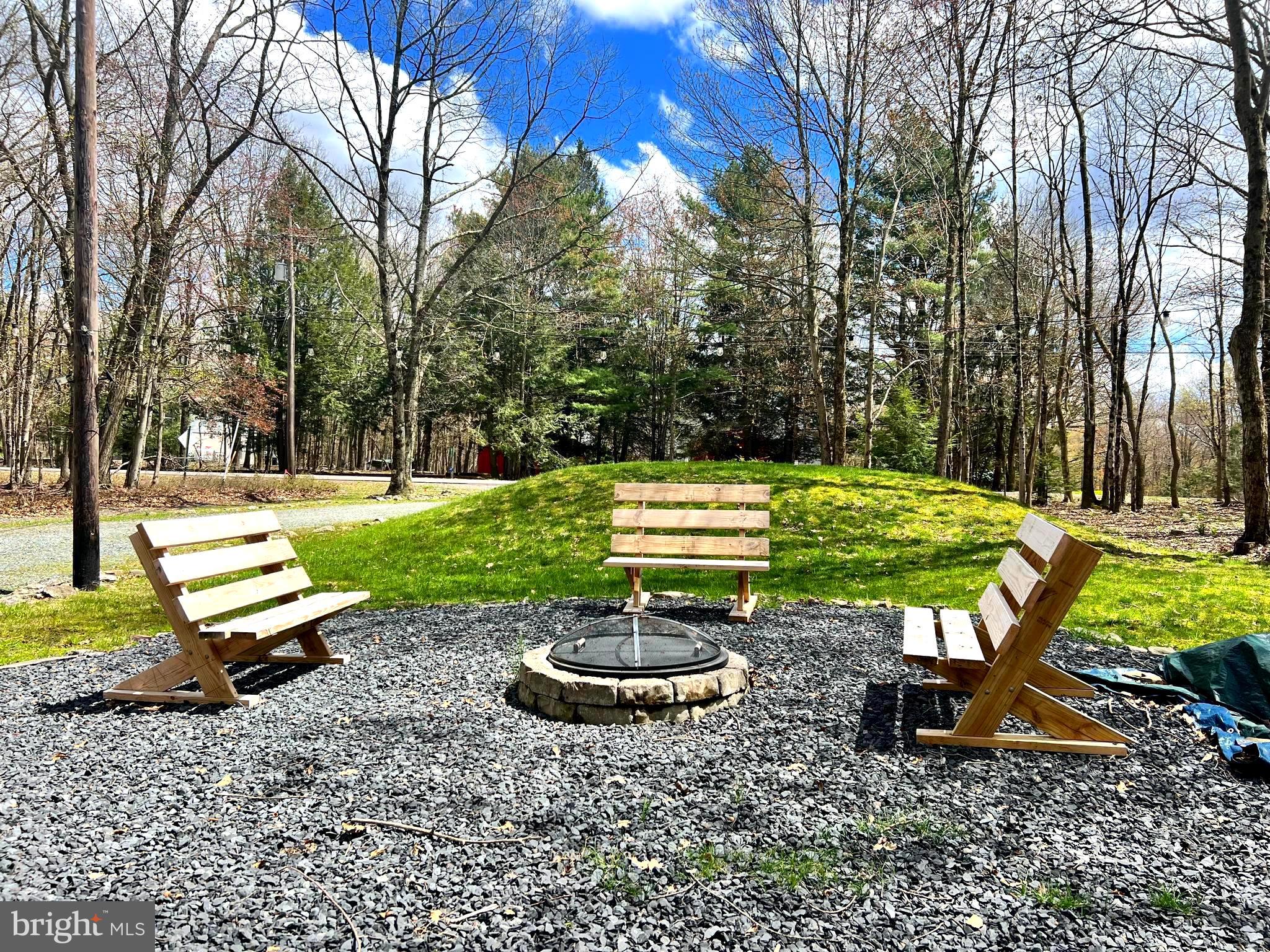 BRIER CREST WOODS - Residential
