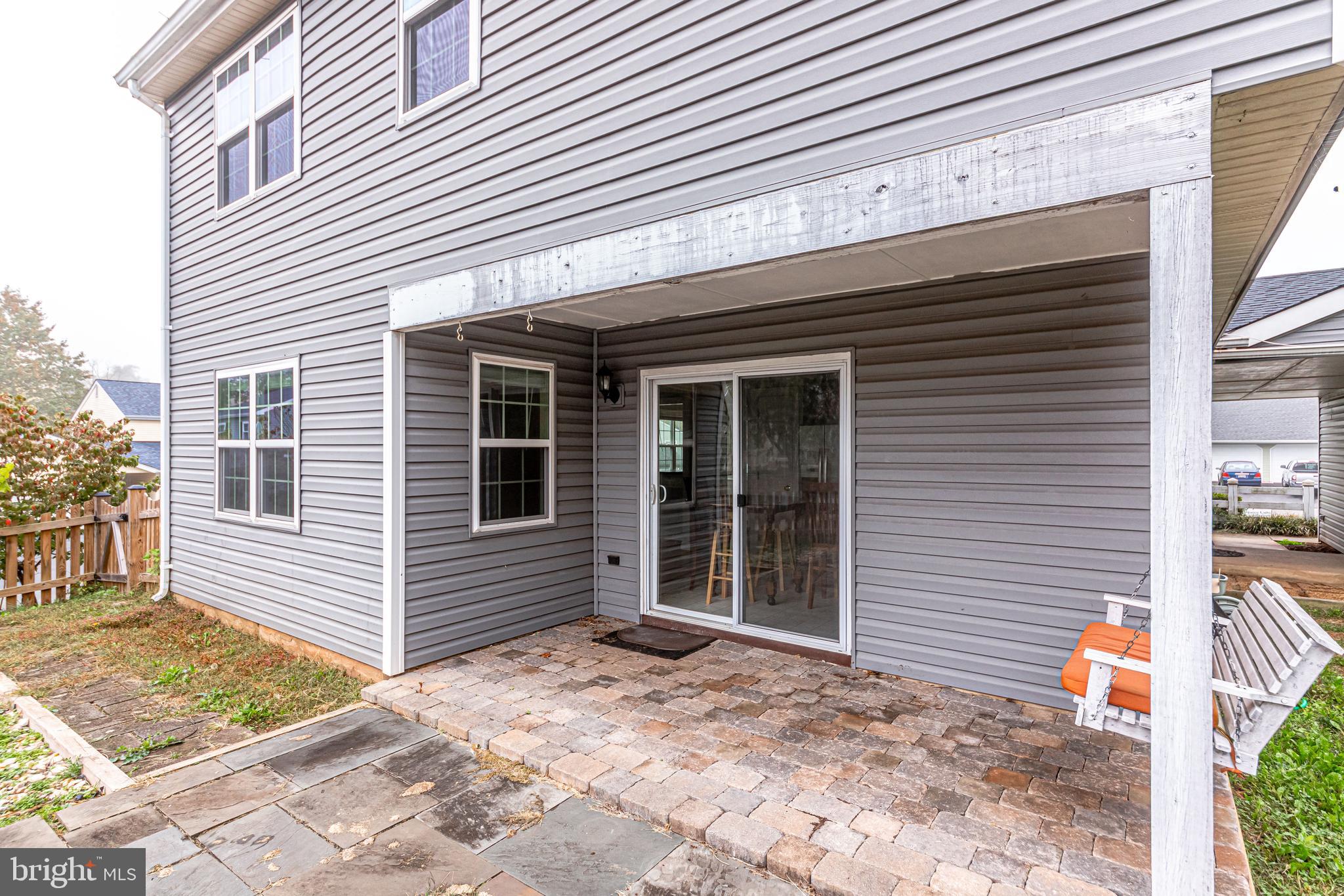 OAK TREE - Residential Lease