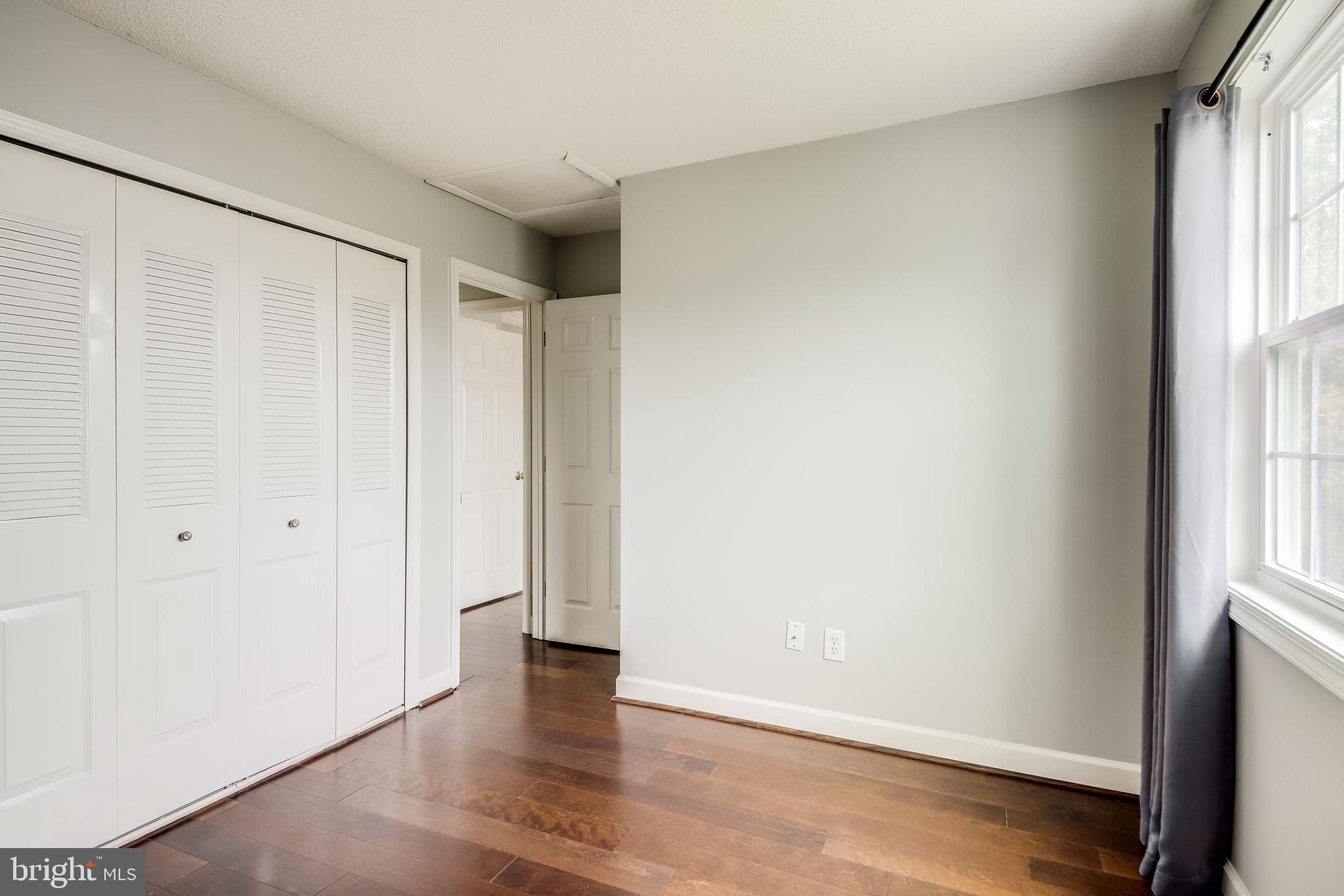 OAK TREE - Residential Lease