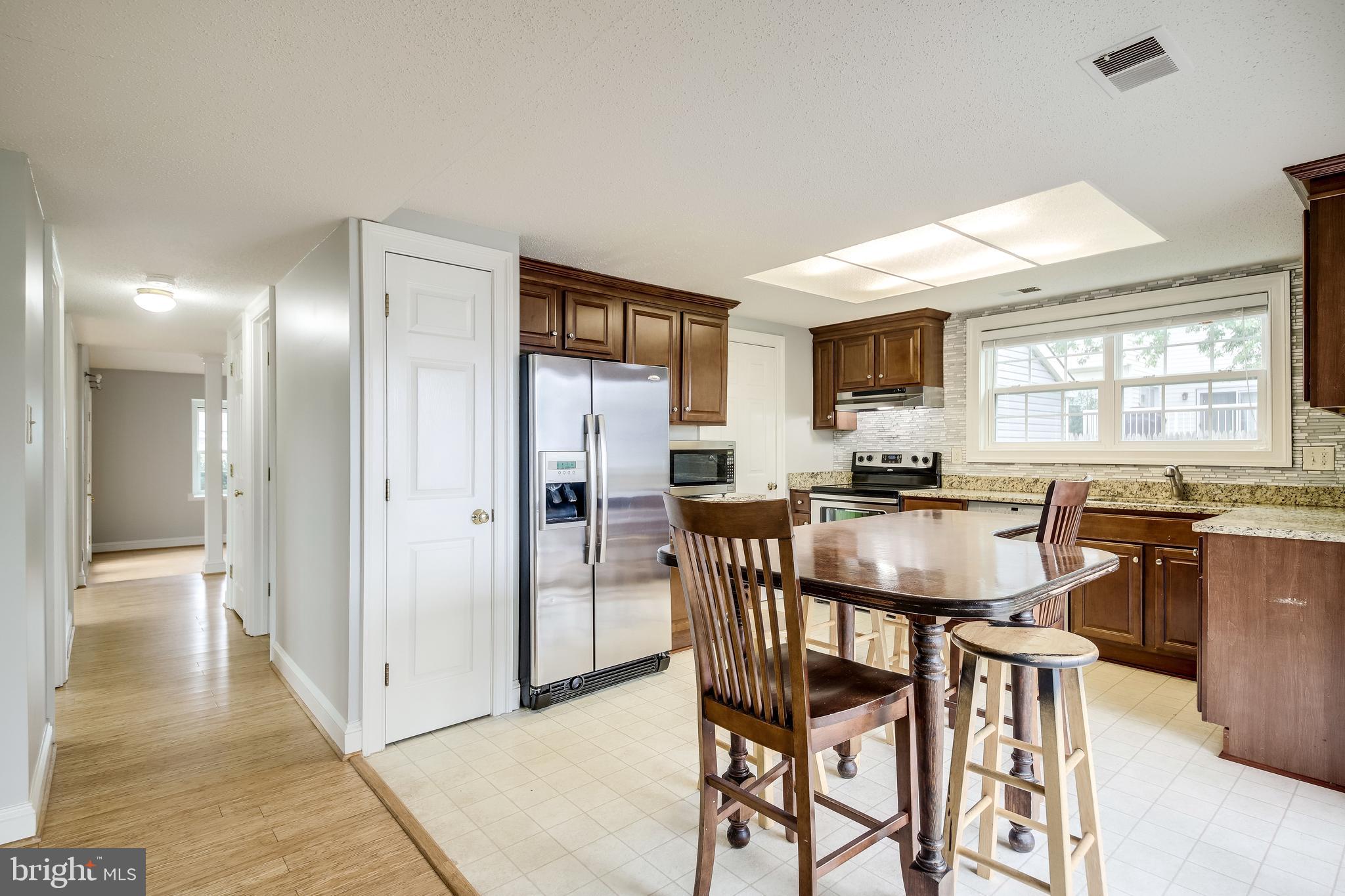 OAK TREE - Residential Lease