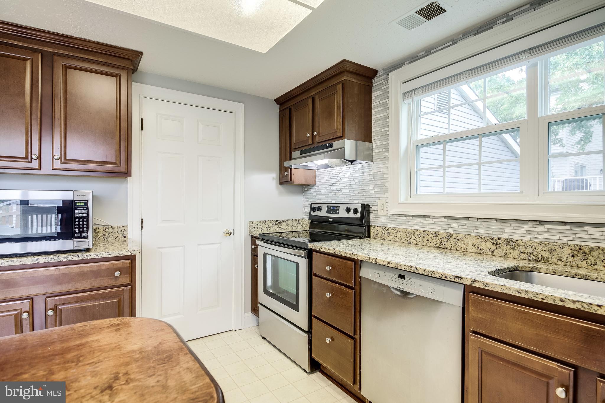 OAK TREE - Residential Lease