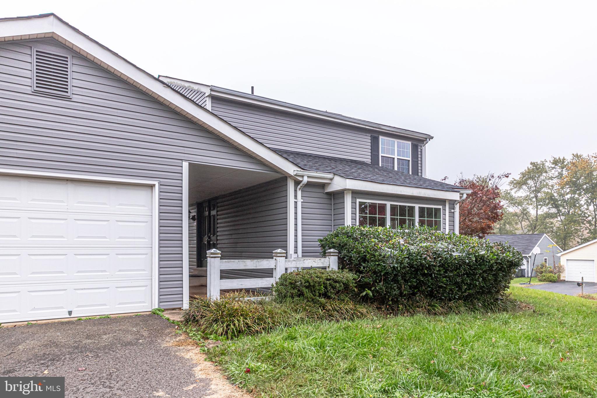 OAK TREE - Residential Lease