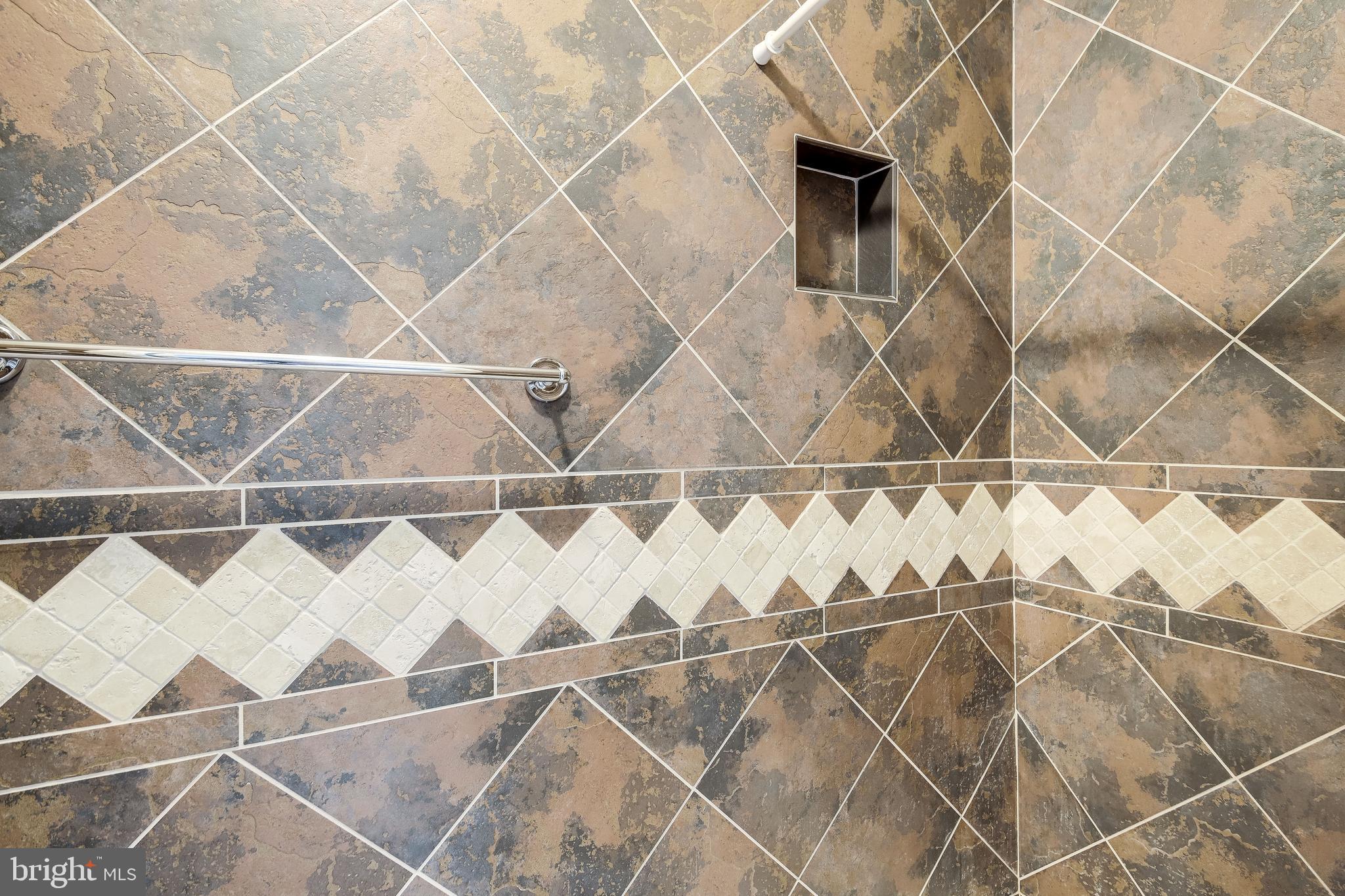 OAK TREE - Residential Lease