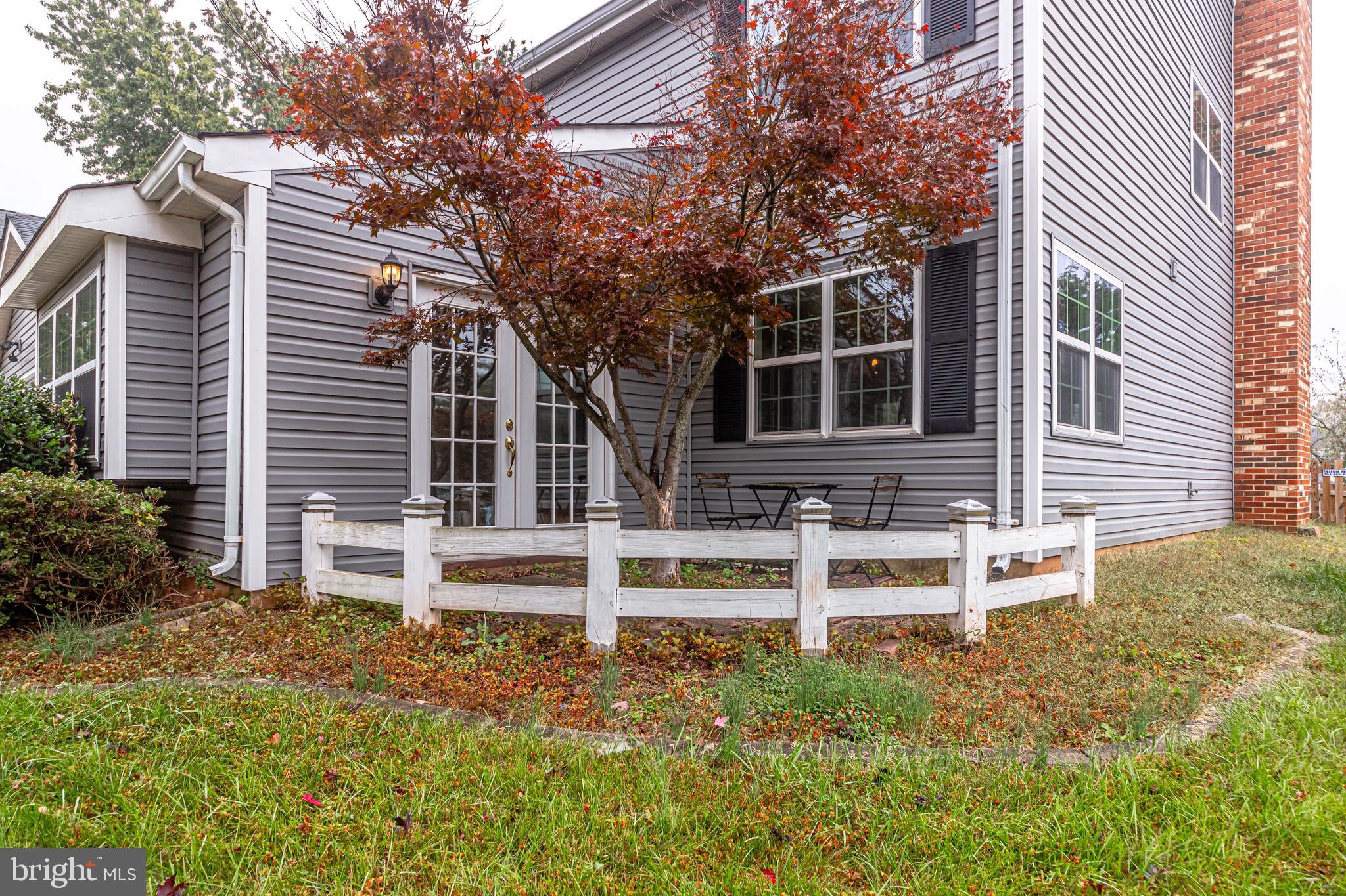 OAK TREE - Residential Lease