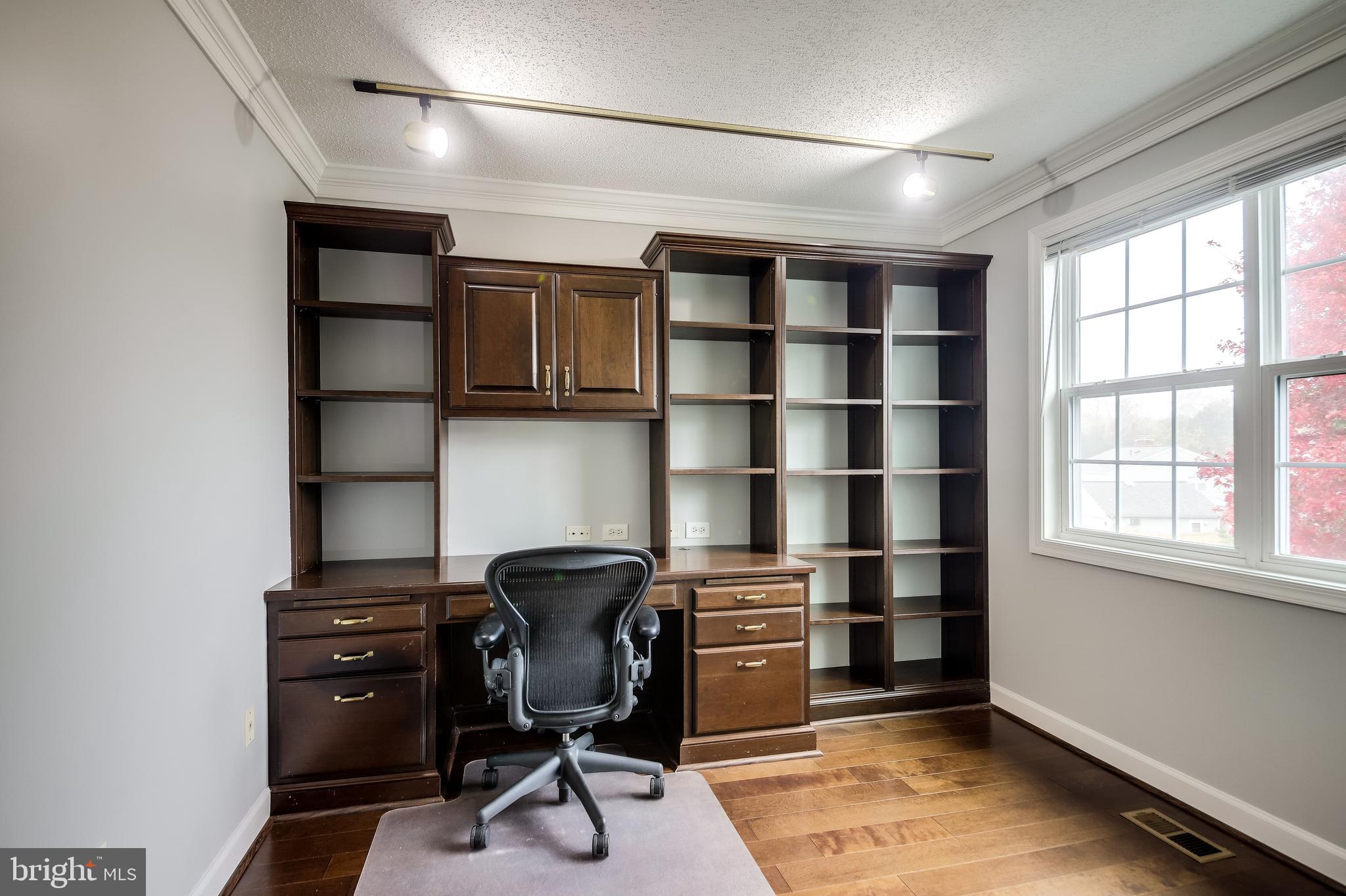 OAK TREE - Residential Lease