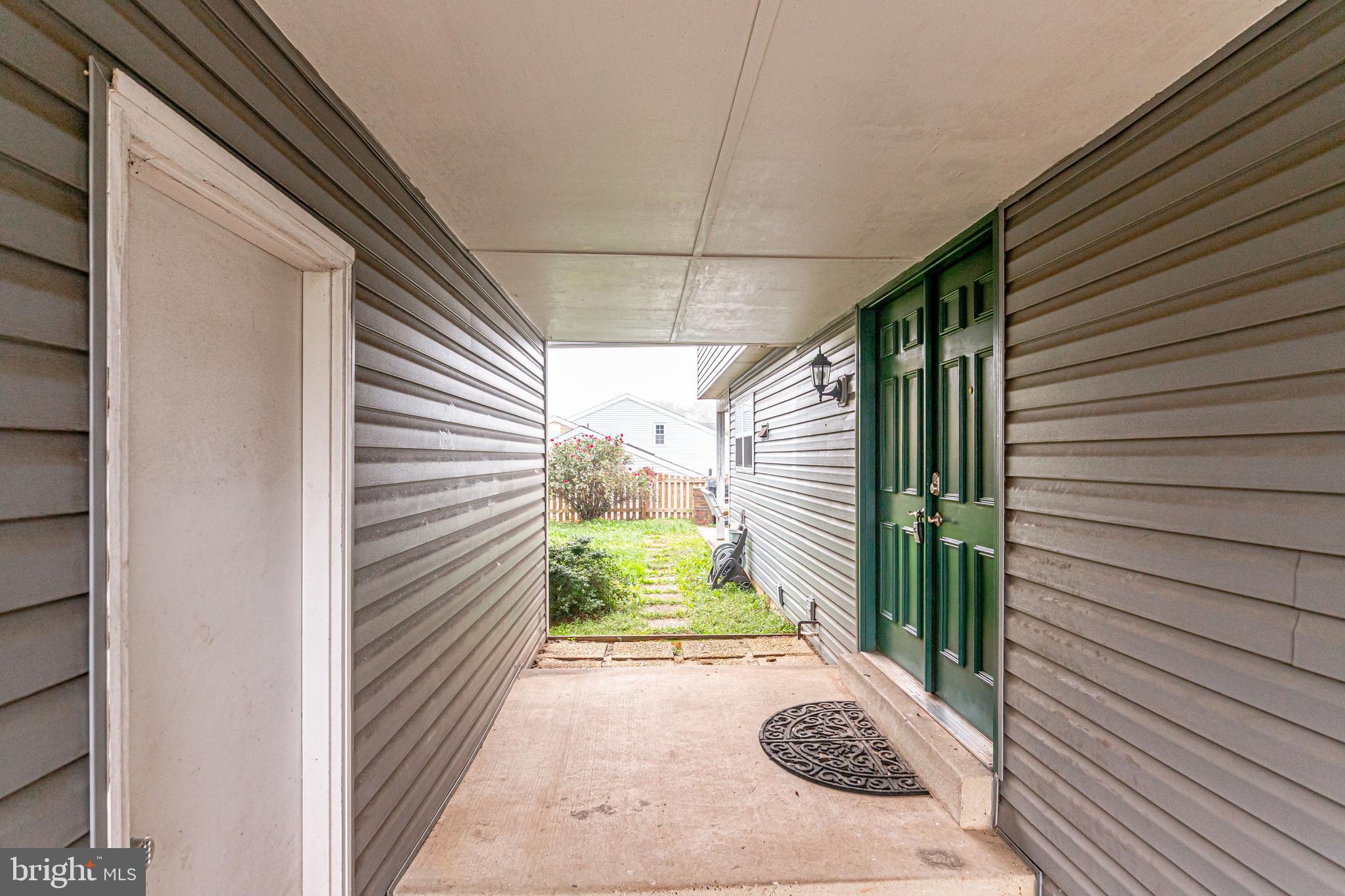 OAK TREE - Residential Lease