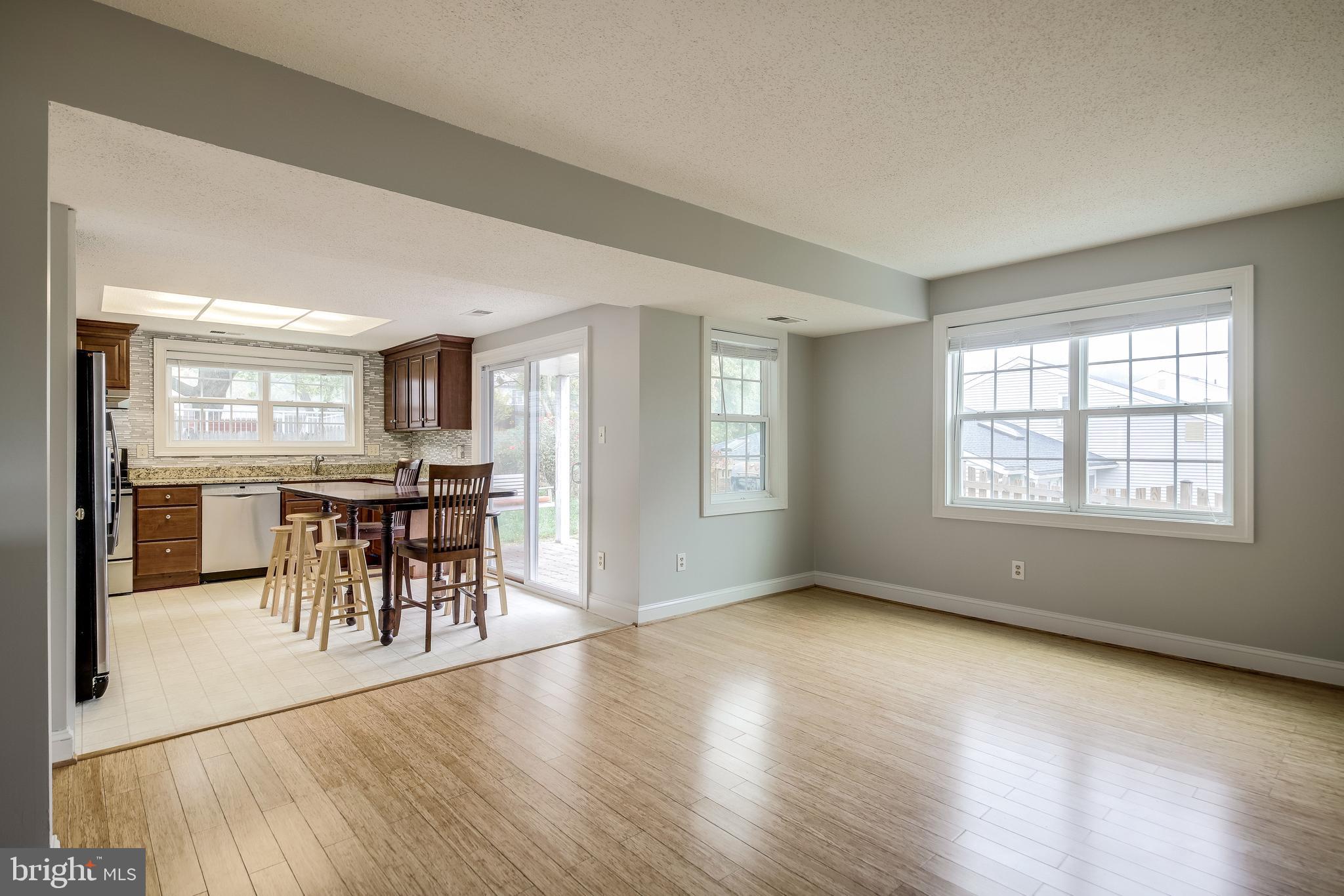 OAK TREE - Residential Lease