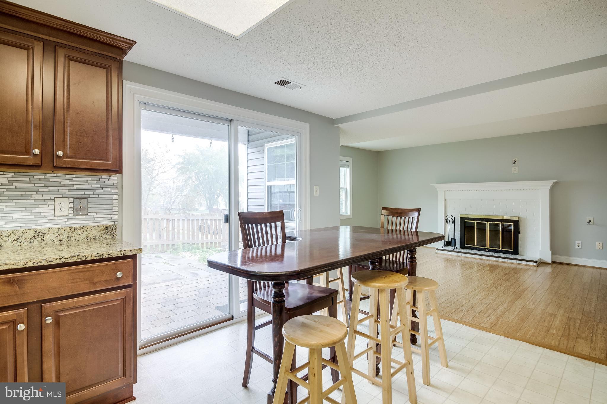 OAK TREE - Residential Lease