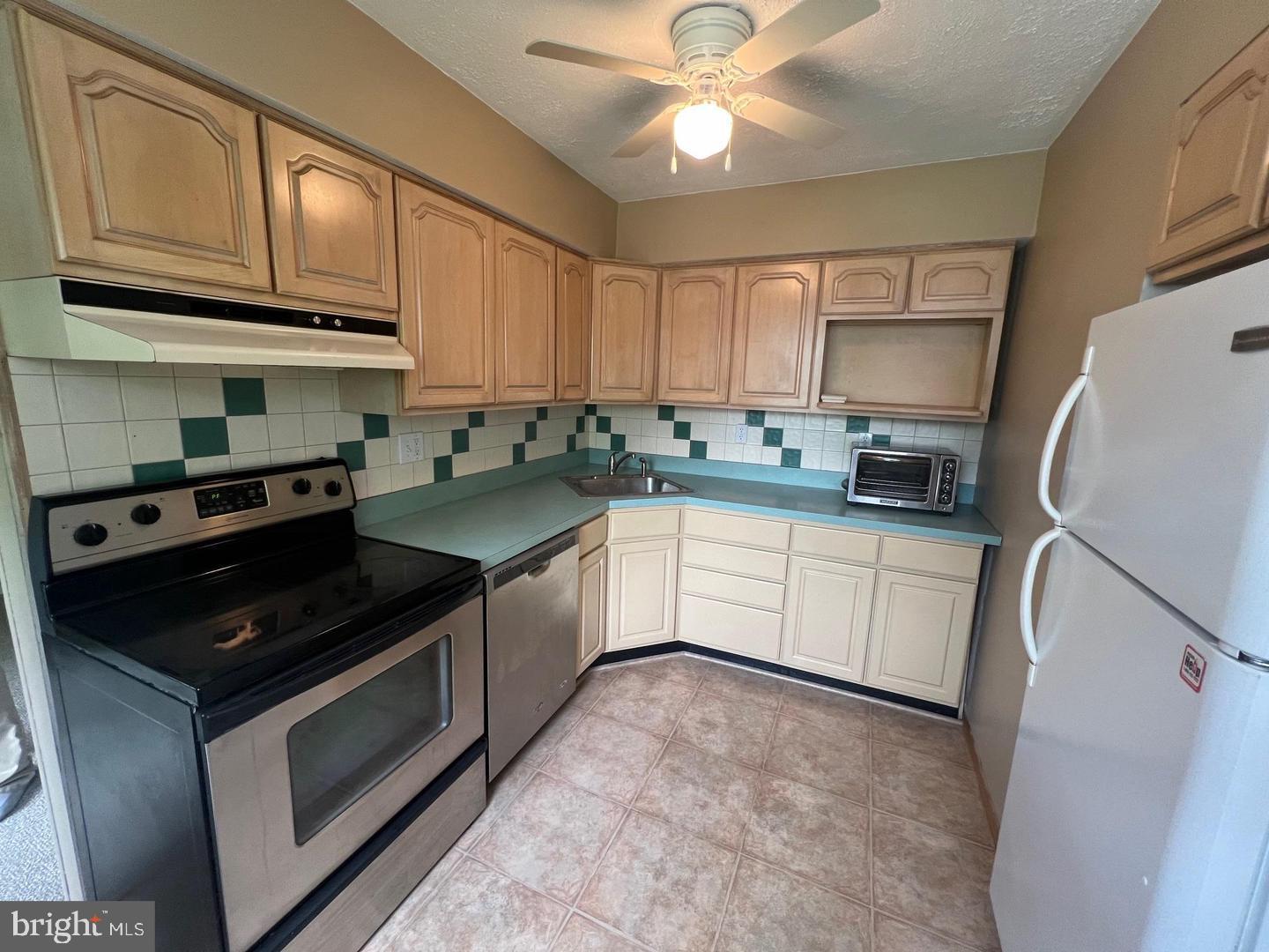 14 ROSE RITA TERRACE U