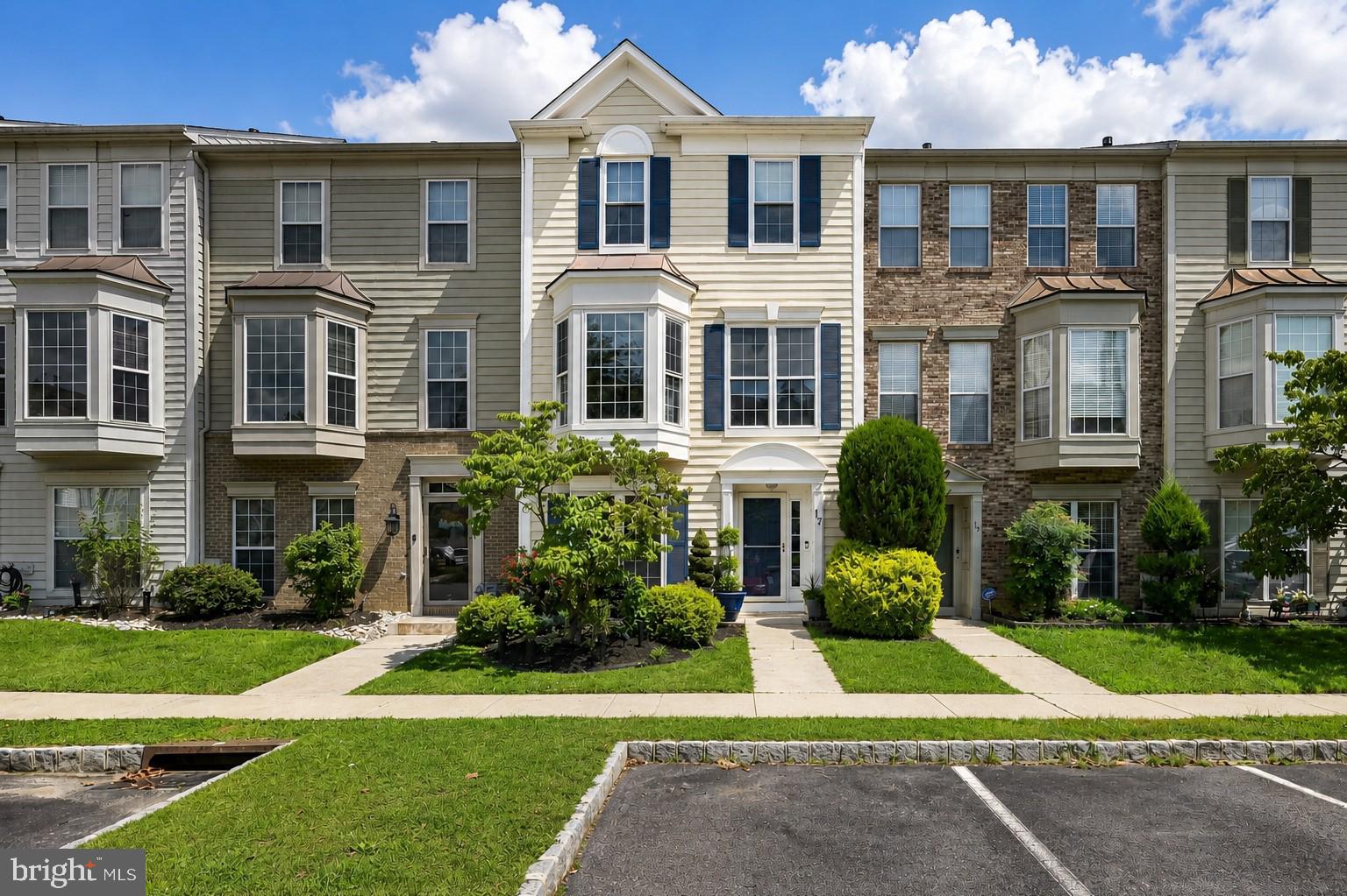 17 LILYBERRY PLACE