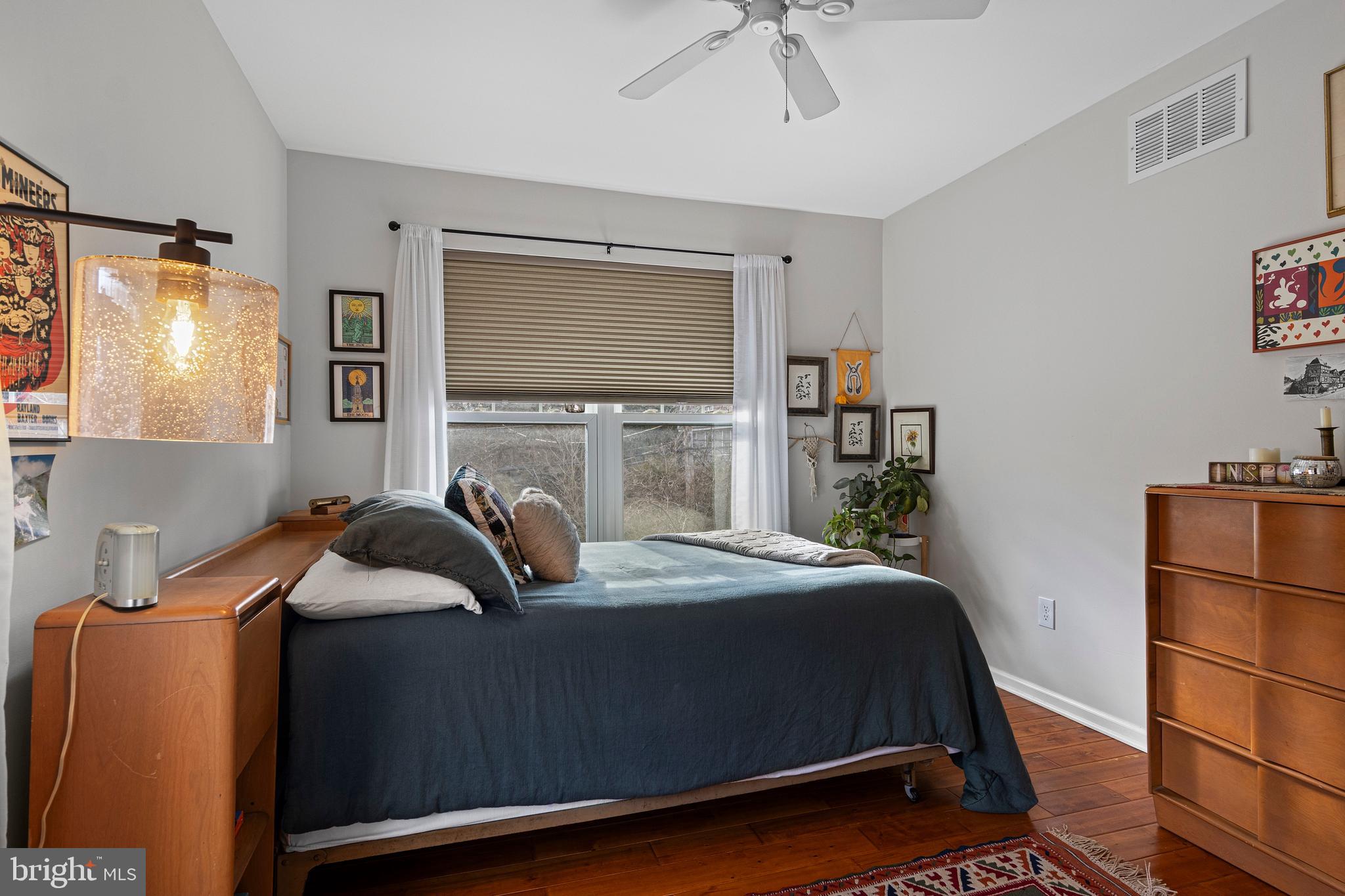 SWARTHMORE VLG GRN - Residential