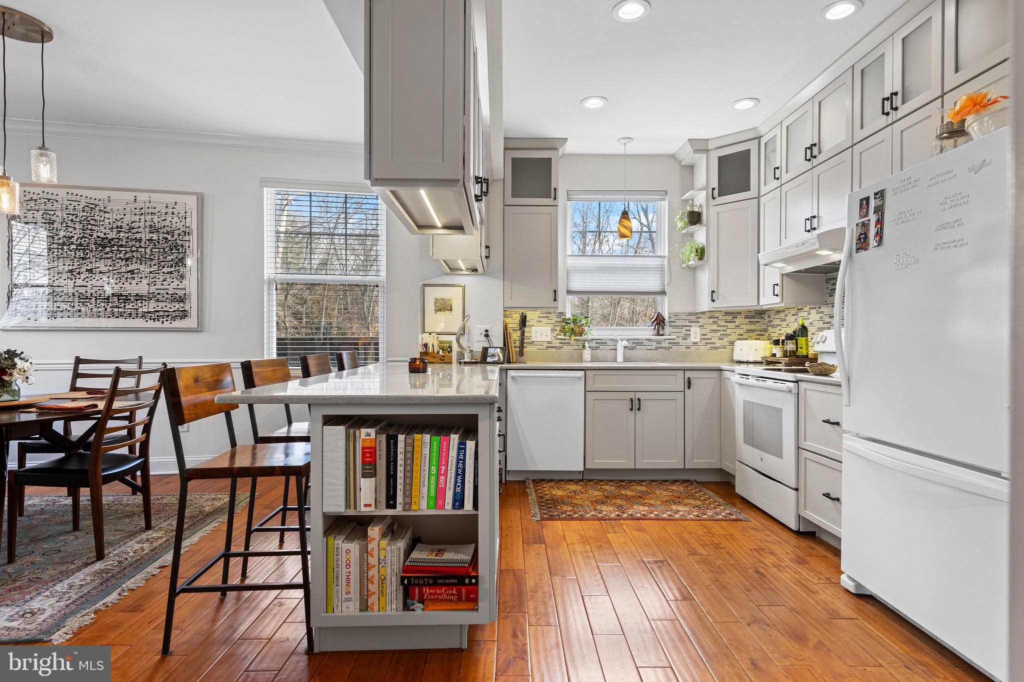 SWARTHMORE VLG GRN - Residential