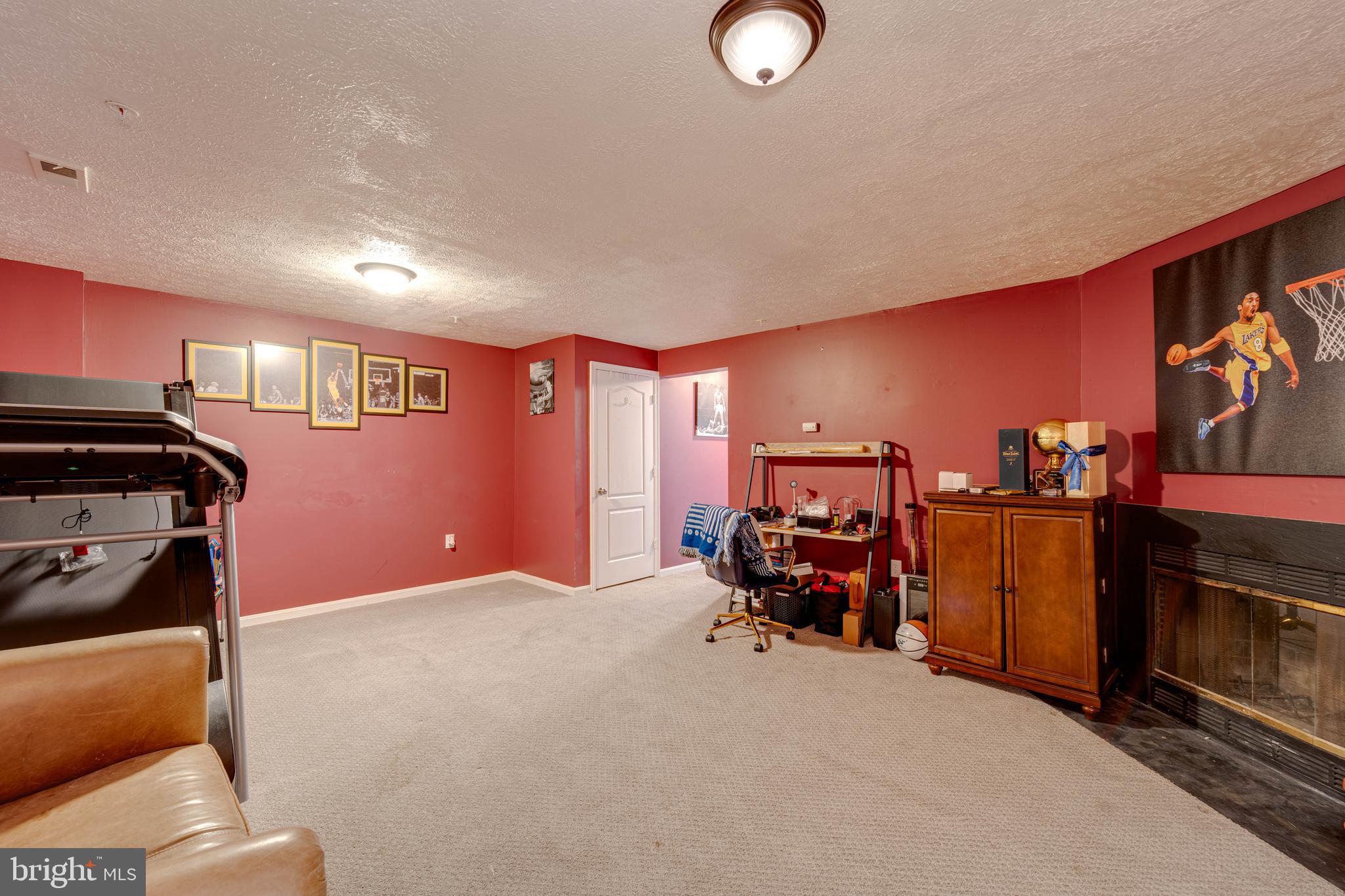 ROYAL PLAZA - Residential