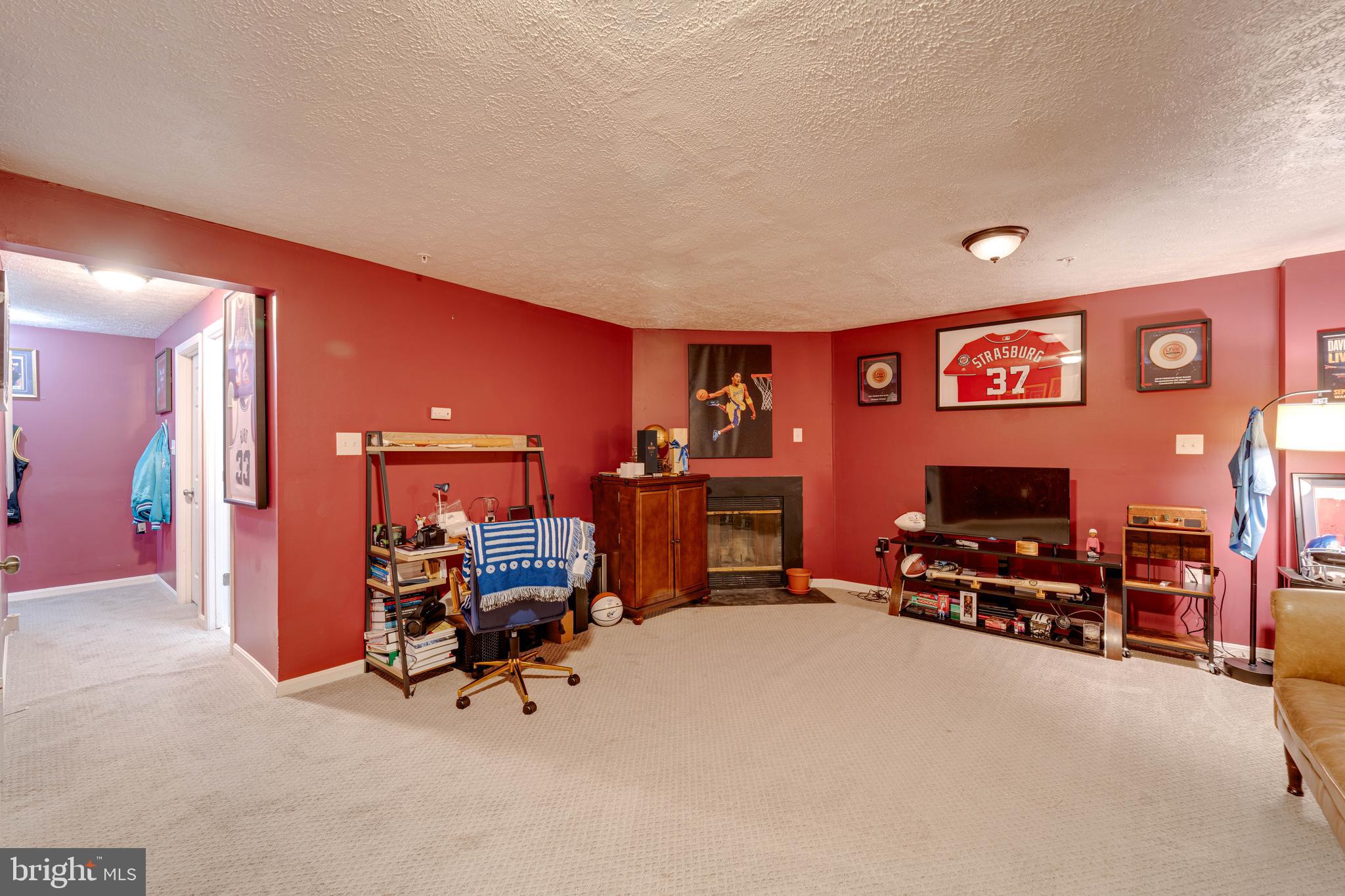 ROYAL PLAZA - Residential