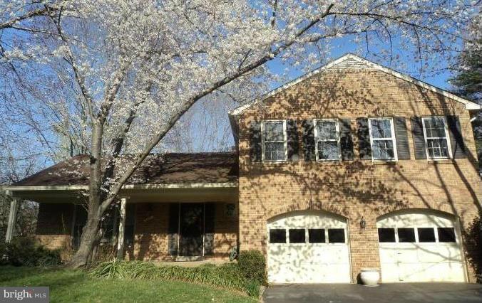 BURKE CENTRE - Residential