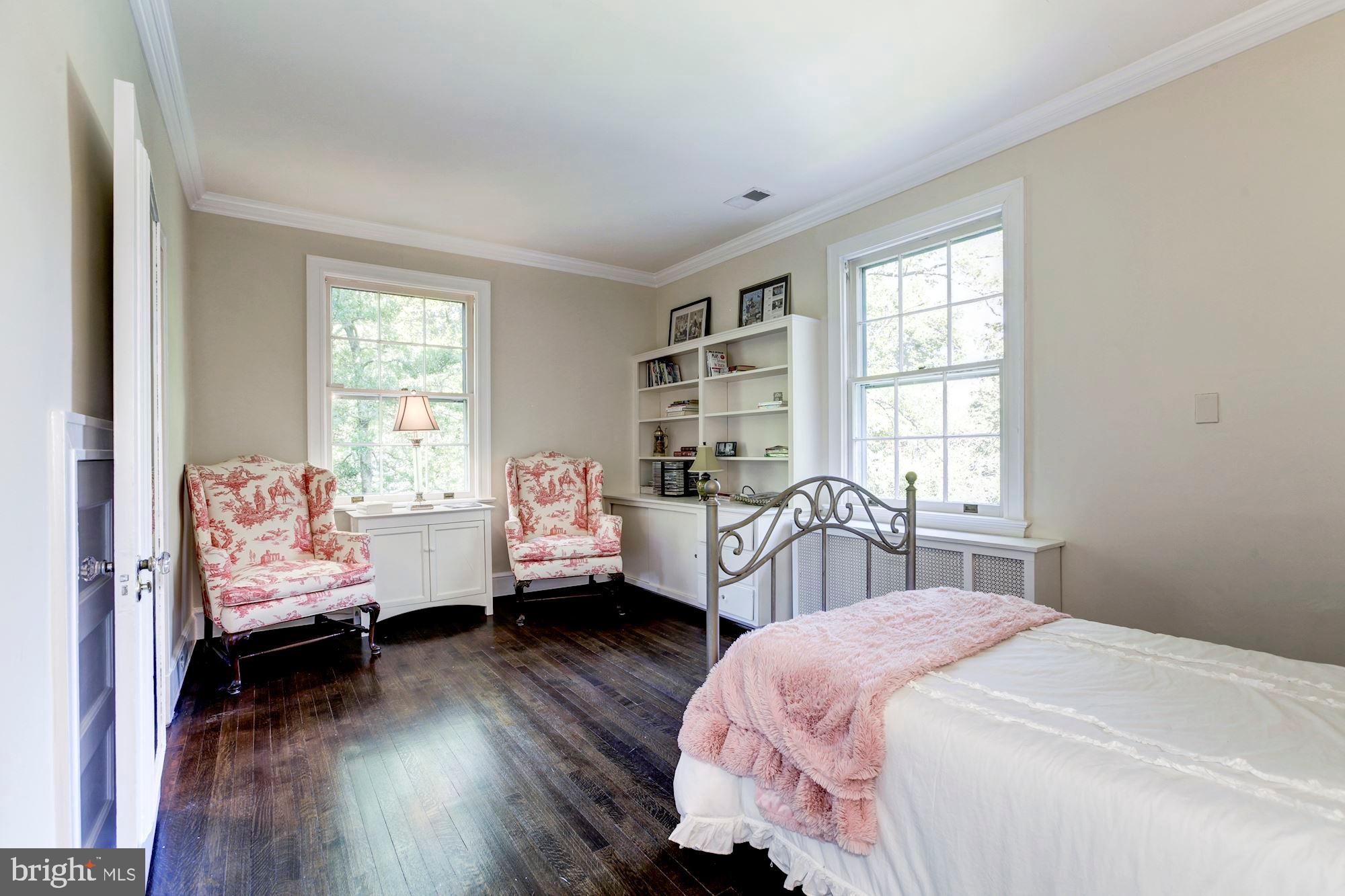 CHEVY CHASE - Residential