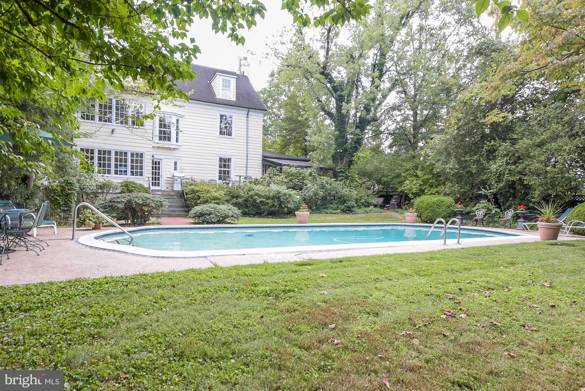 CHEVY CHASE - Residential