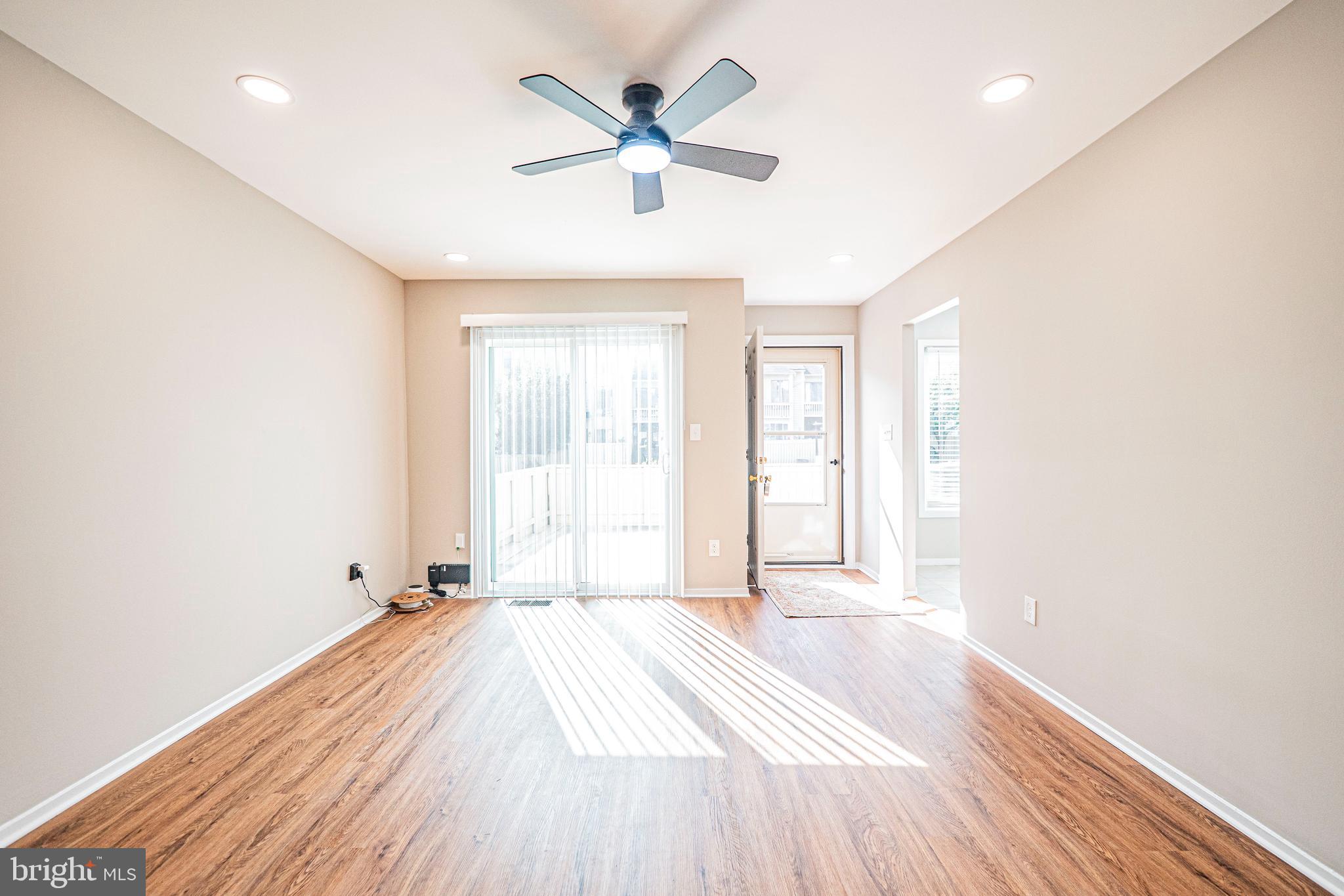 CLUBSIDE - Residential Lease