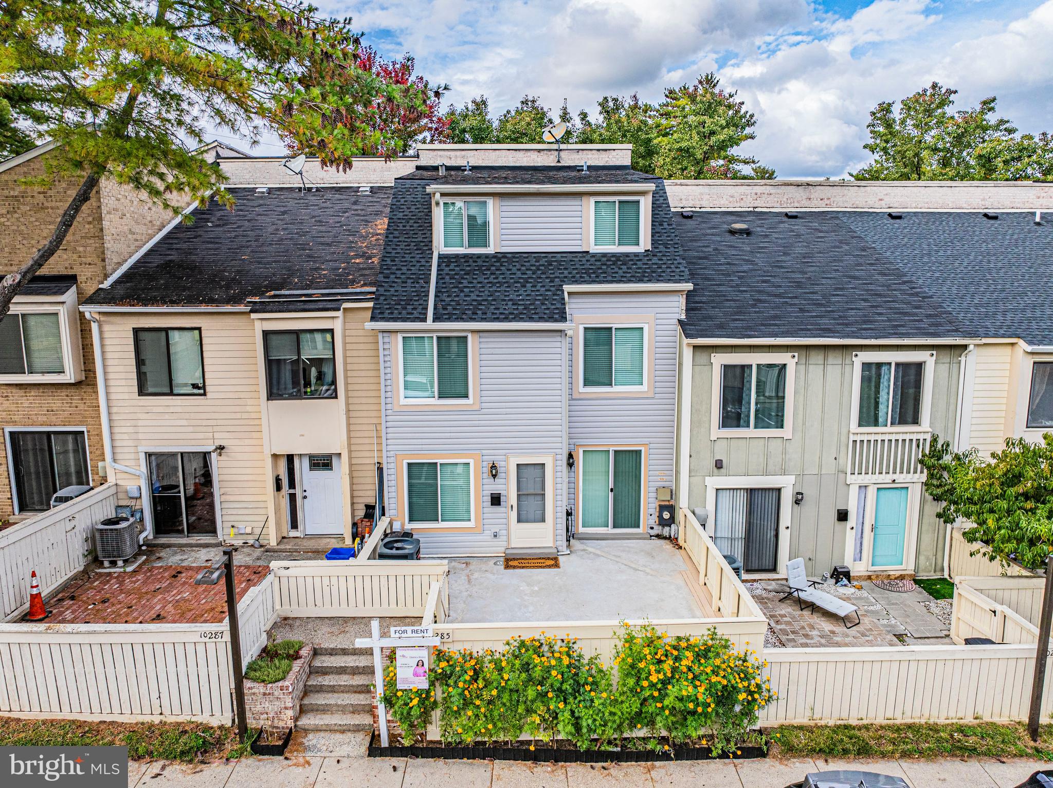 CLUBSIDE - Residential Lease