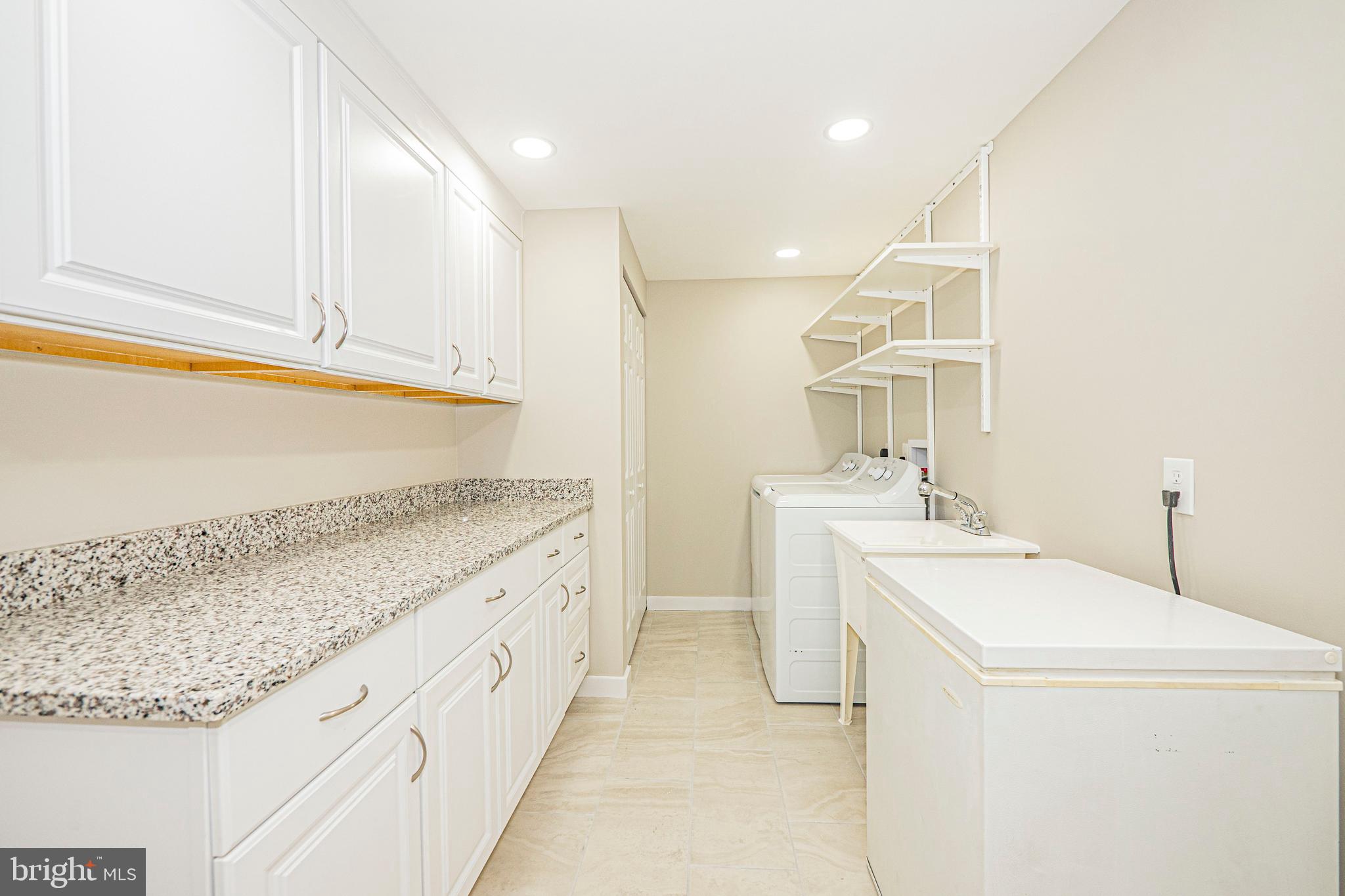 CLUBSIDE - Residential Lease