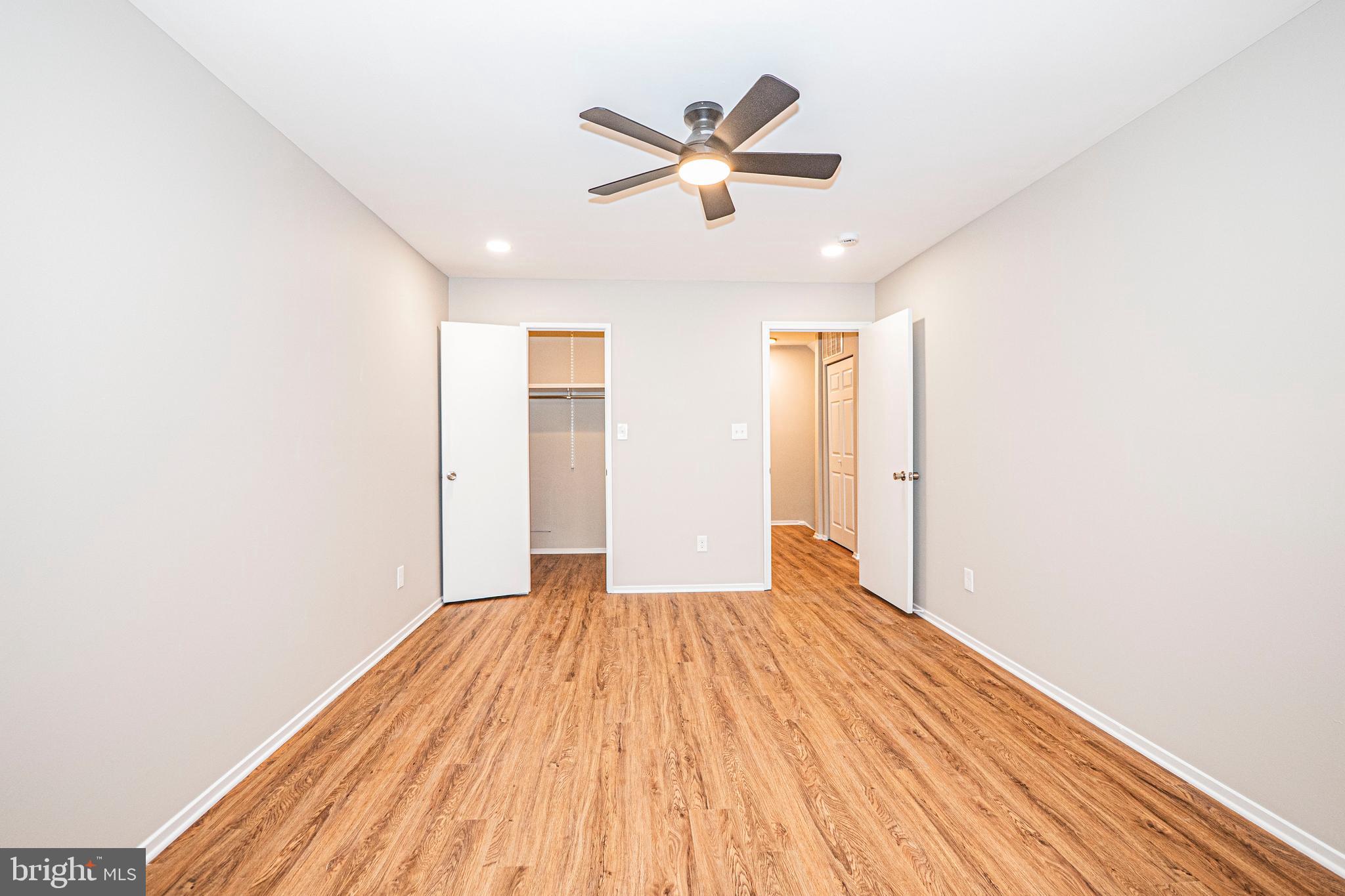 CLUBSIDE - Residential Lease