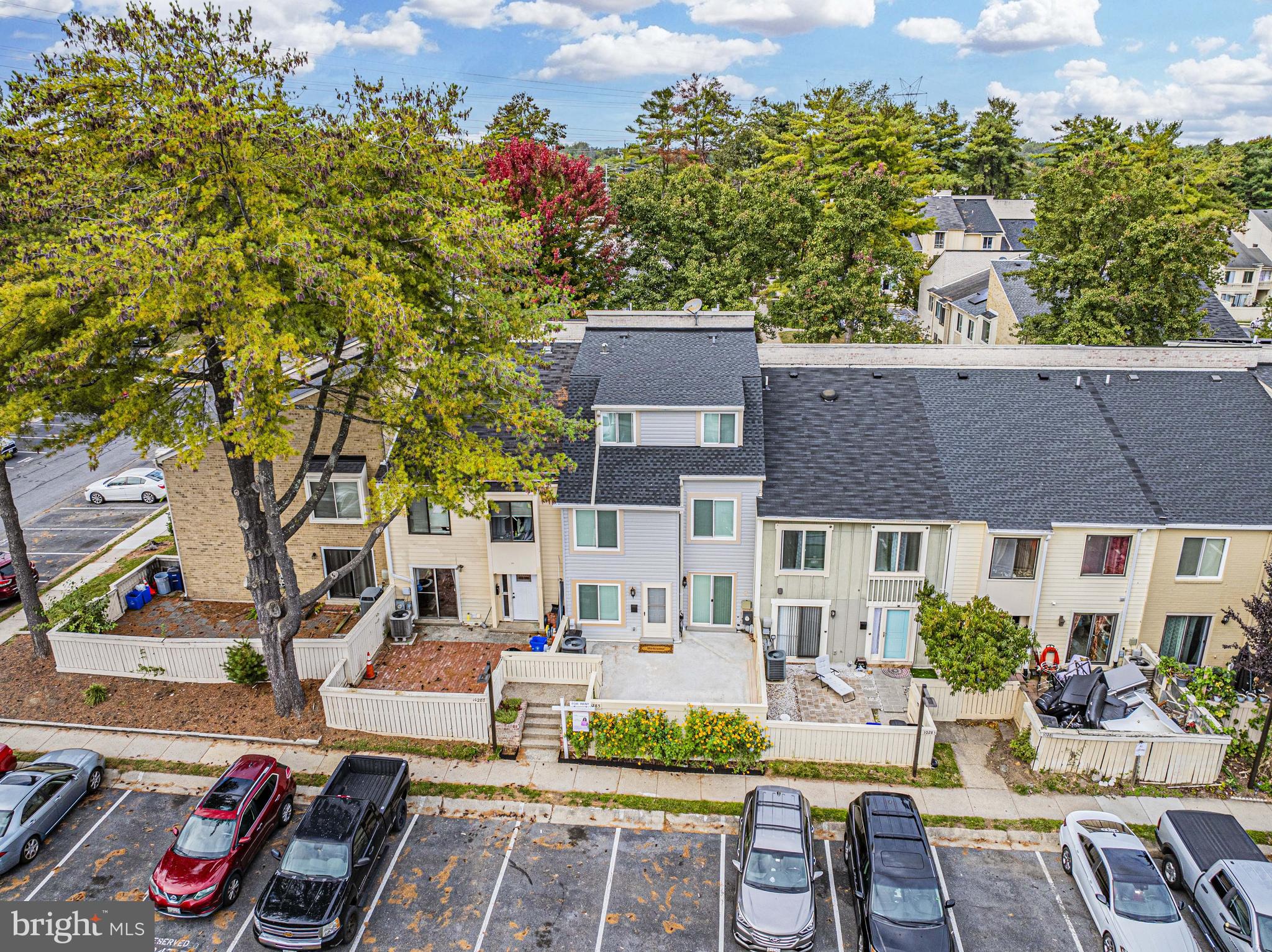 CLUBSIDE - Residential Lease